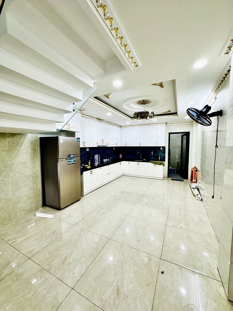 Siêu phẩm nhà mới 5 tầng Tây Lân chỉ 8ty hon-3
