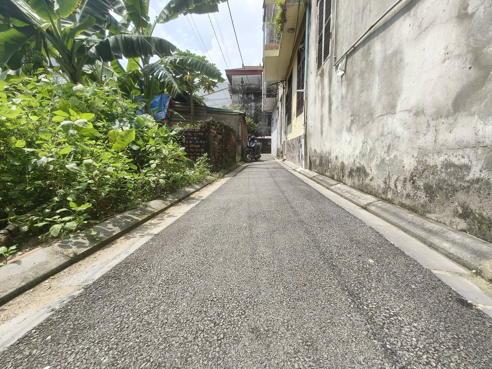 Ngay QL3, tầm 10m, Lô 85m2, mt5m, 5.x tỷ, Nguyên Khê, Đông Anh.