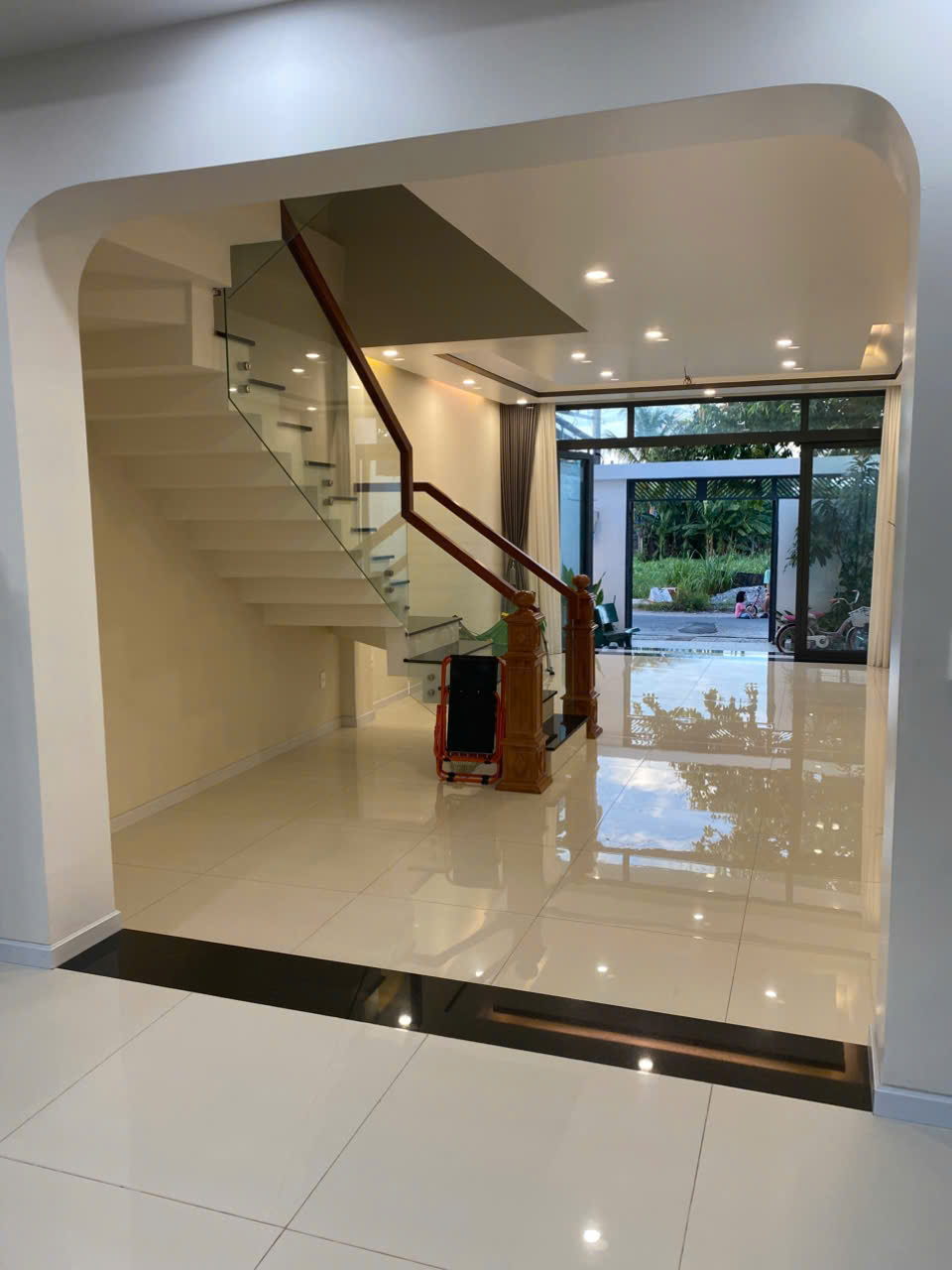 ►  BÁN NHÀ ĐẸP 3 TẦNG BÊ TÔNG CỐT THÉP - ĐƯỜNG NHỰA 12M - SẴN SỔ HỒNG - FULL THỔ CƯ.-4