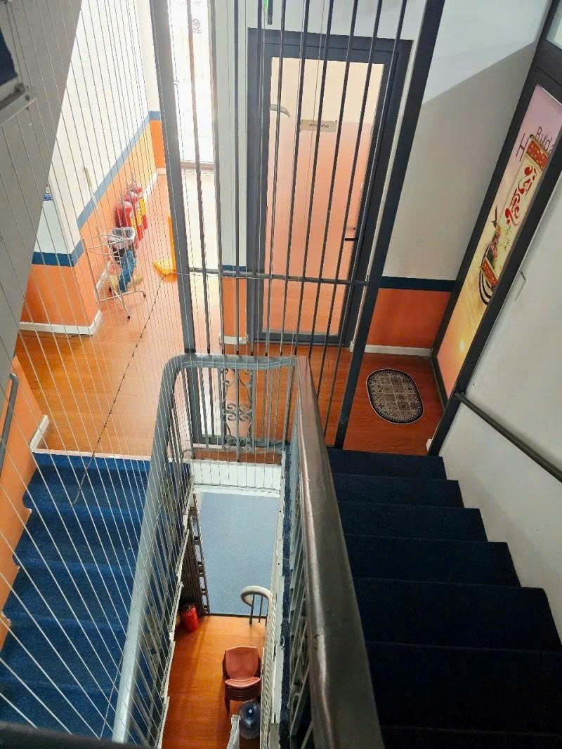 Bán Nhà Mặt tiền Núi Thành - giao Cộng Hòa, DT: 15x38m, 4 Tầng, 1 đời chủ, chỉ 89 Tỷ.-3
