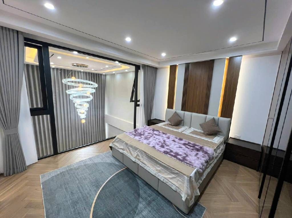 Tái định cư Ngọc Thuỵ - 40m2, 6 tầng thang máy, garage ô tô, vỉa hè ô tô tránh nhau chỉ 1x tỳ-3