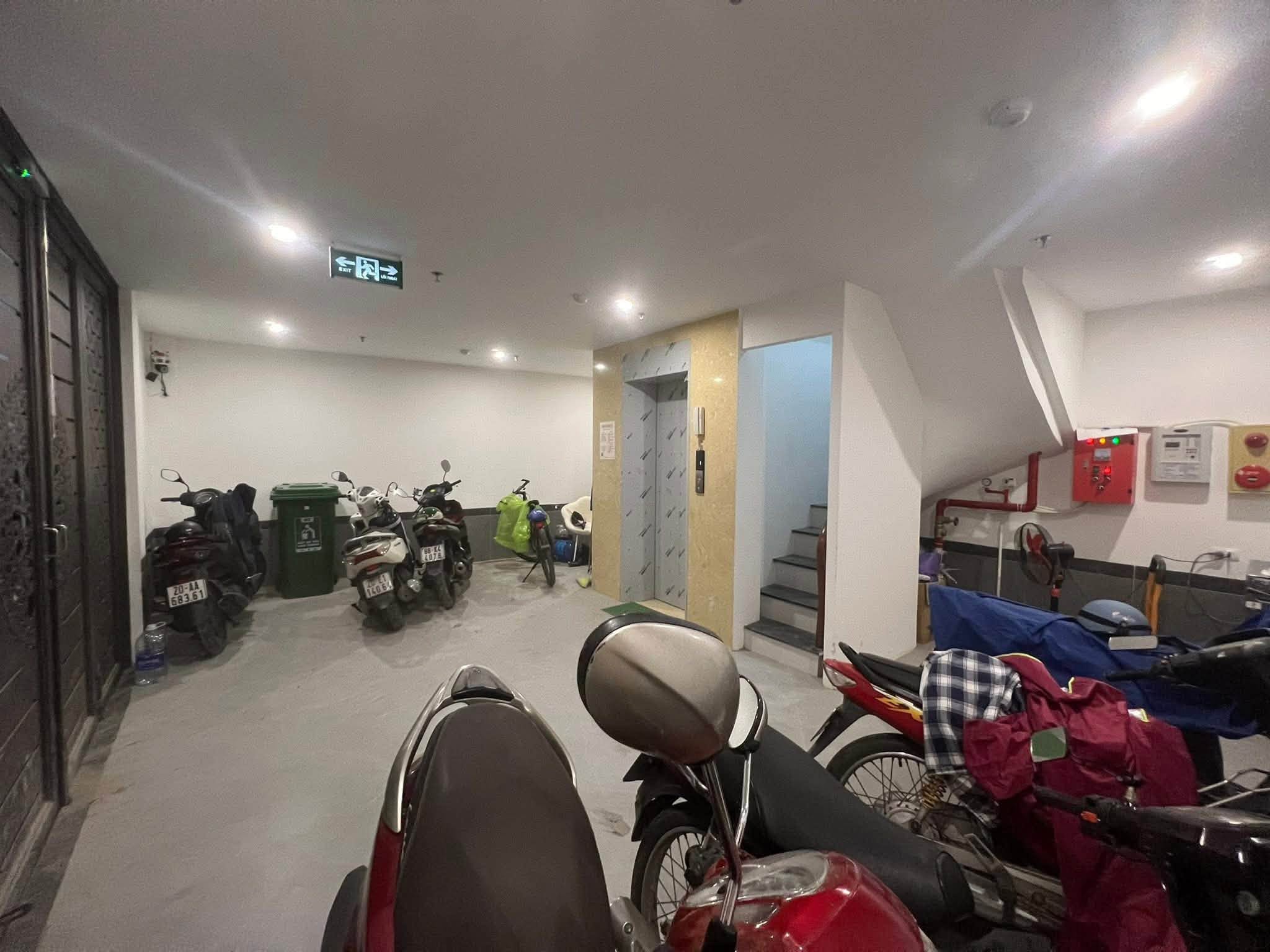TÒA NHÀ DÒNG TIỀN 70 TRIỆU/THÁNG - VÕ CHÍ CÔNG, CẦU GIẤY - 7 TẦNG THANG MÁY - 10 CĂN HỘ KHÉP KÍN - 50 M2 - MT 7,5 M - 14,2 TỶ