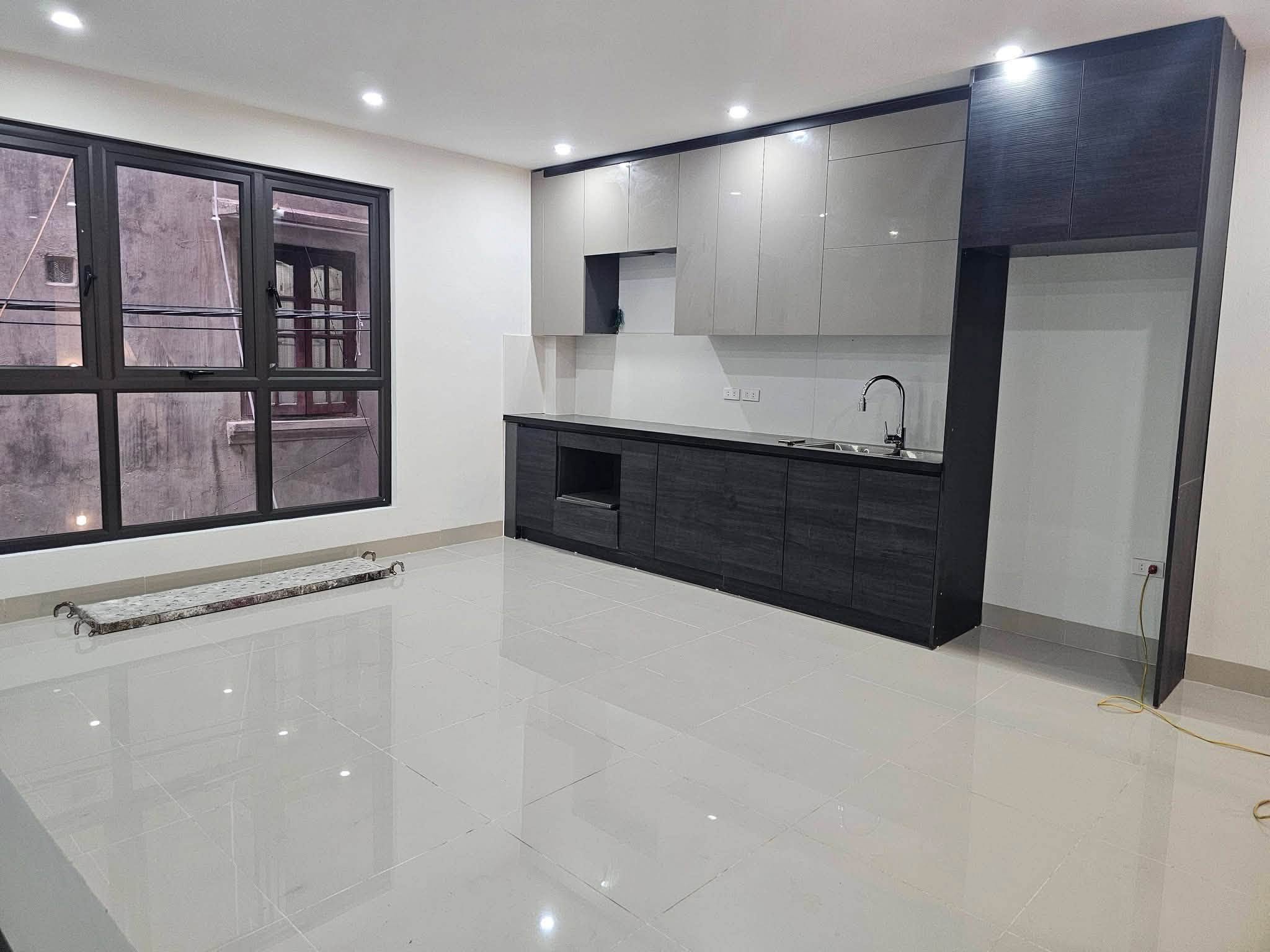 TÒA NHÀ 6 TẦNG TM VŨ TÔNG PHAN, THANH XUÂN - LÔ GÓC - 40 M2 - MT 5,2 M - 15,5 TỶ