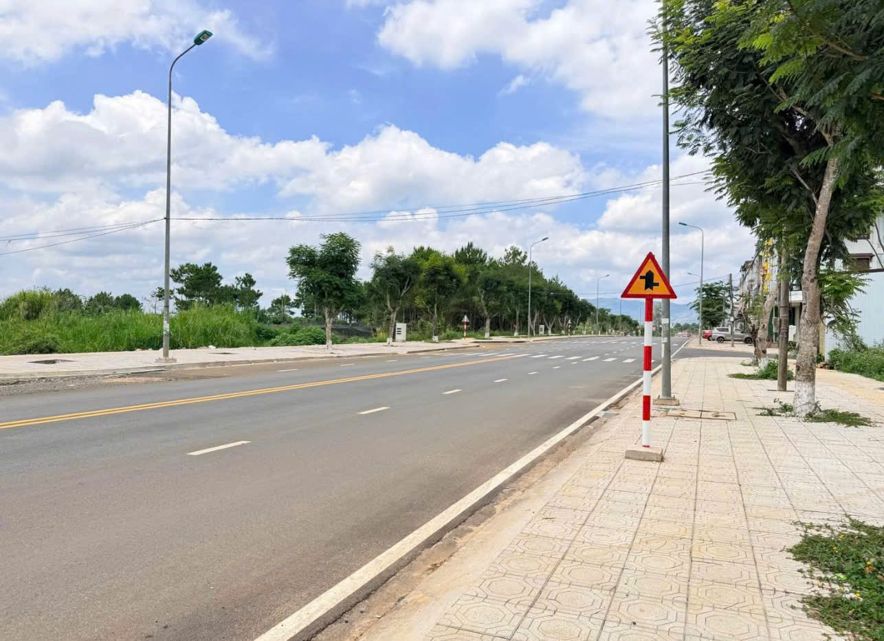 Đất chính chủ Hoàng Văn Thụ - Phường 1, 110m2 full thổ cư, gần Tôm Búng, chỉ 6,1 tỷ, đầu tư sáng giá