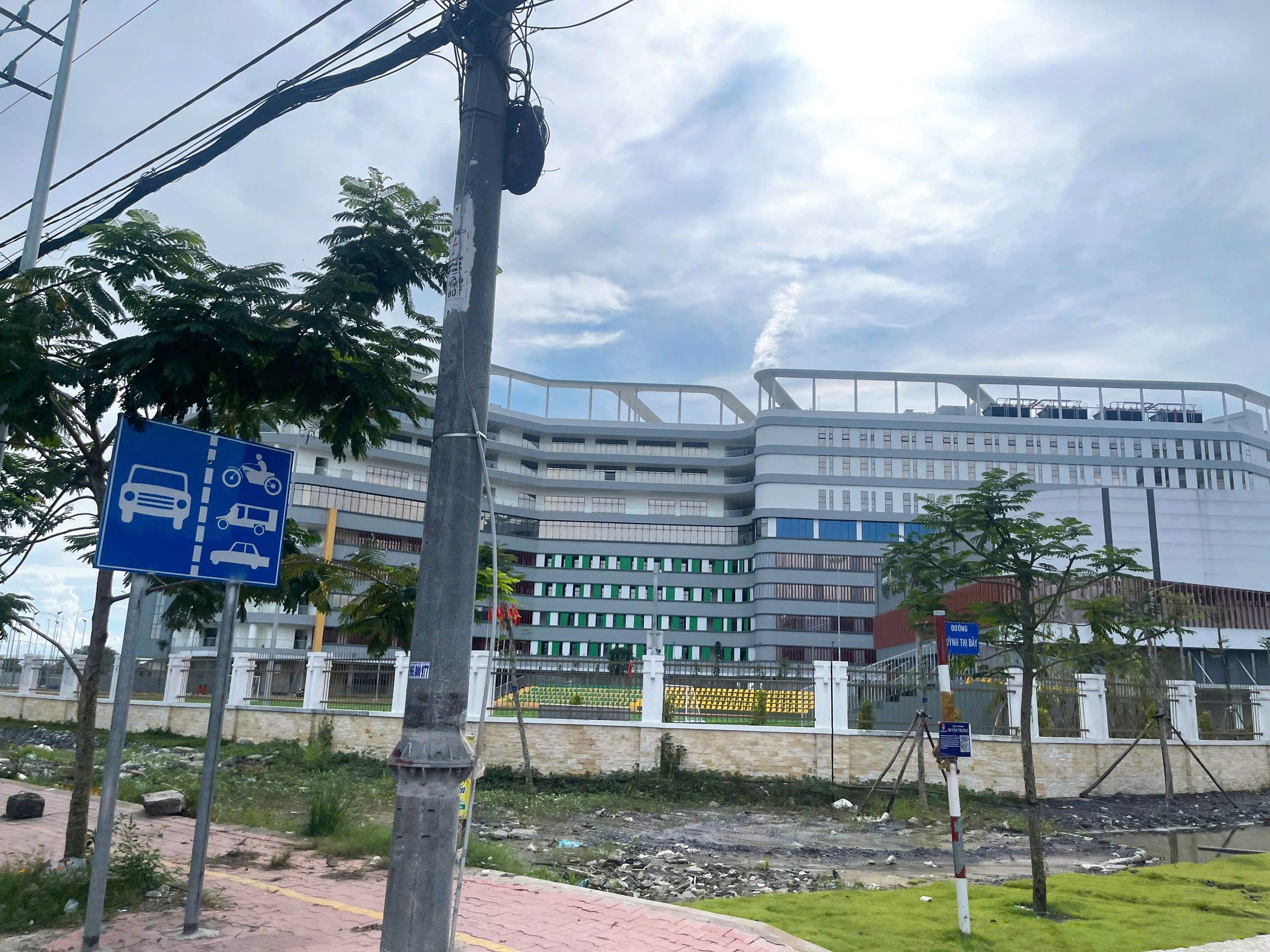BÁN 131M2 NHÀ CẤP 4 MT NGUYỄN CỬU PHÚ GẦN ĐH PHẠM NGỌC THẠCH-1