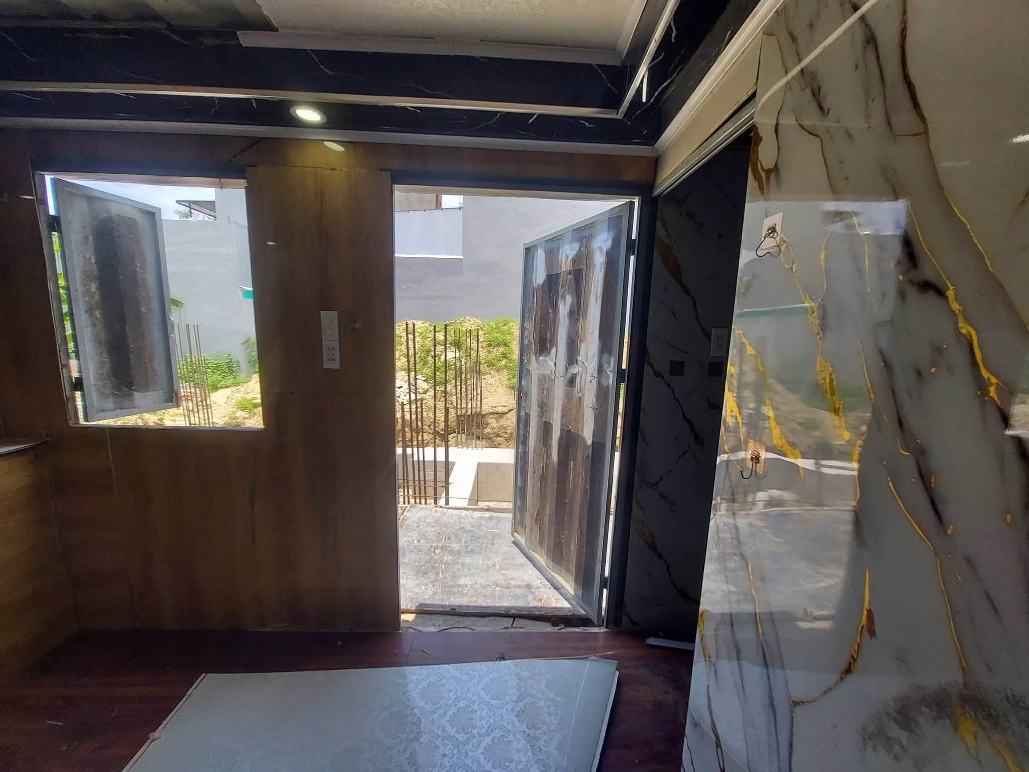 🔴💥BÁN CONTAINER 40FT CẢI TẠO – PHÙ HỢP LÀM NHÀ Ở & VĂN PHÒNG