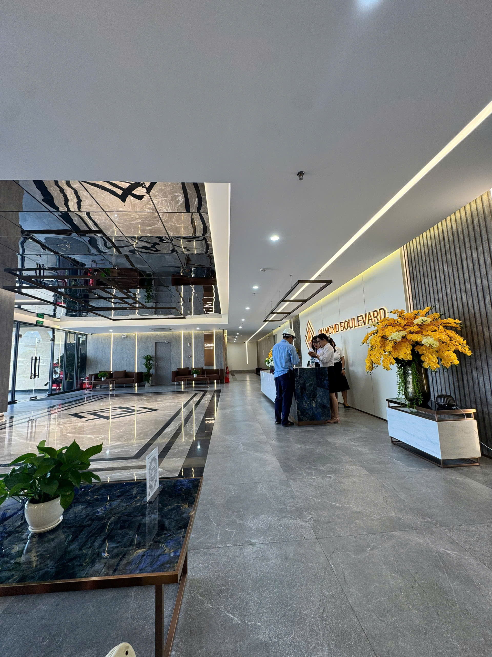 Chính chủ cần bán nhanh căn 2PN dự án Diamond Boulevard mới nhận nhà, đủ tiện ích. Chỉ 1,9 tỷ