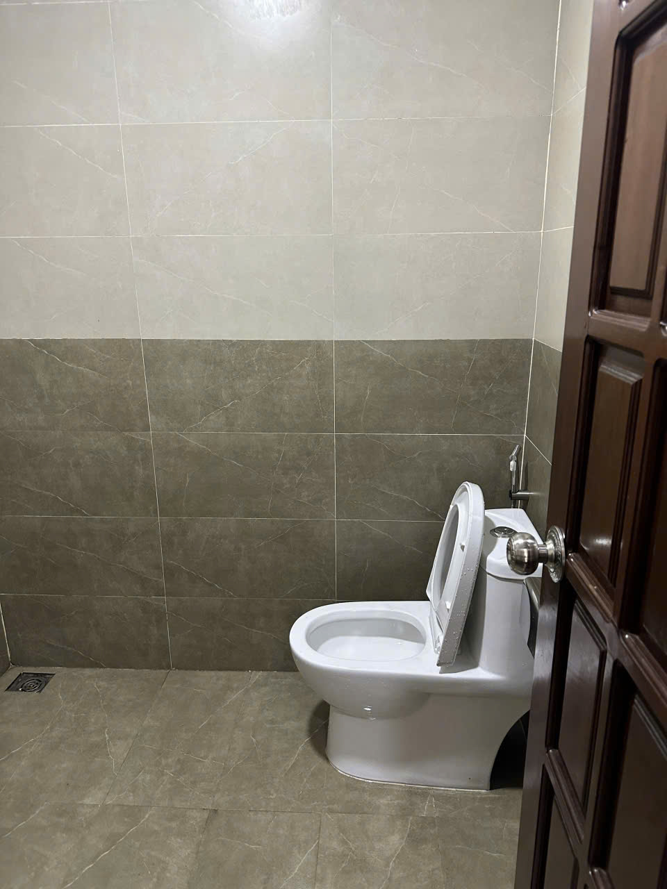 CHÍNH CHỦ CHO THUÊ PHÒNG NGẮN HẠN THEO THÁNG, SỐ 09 NGUYỄN SINH CUNG , PHƯỜNG VỸ DẠ ,TP. HUẾ-4
