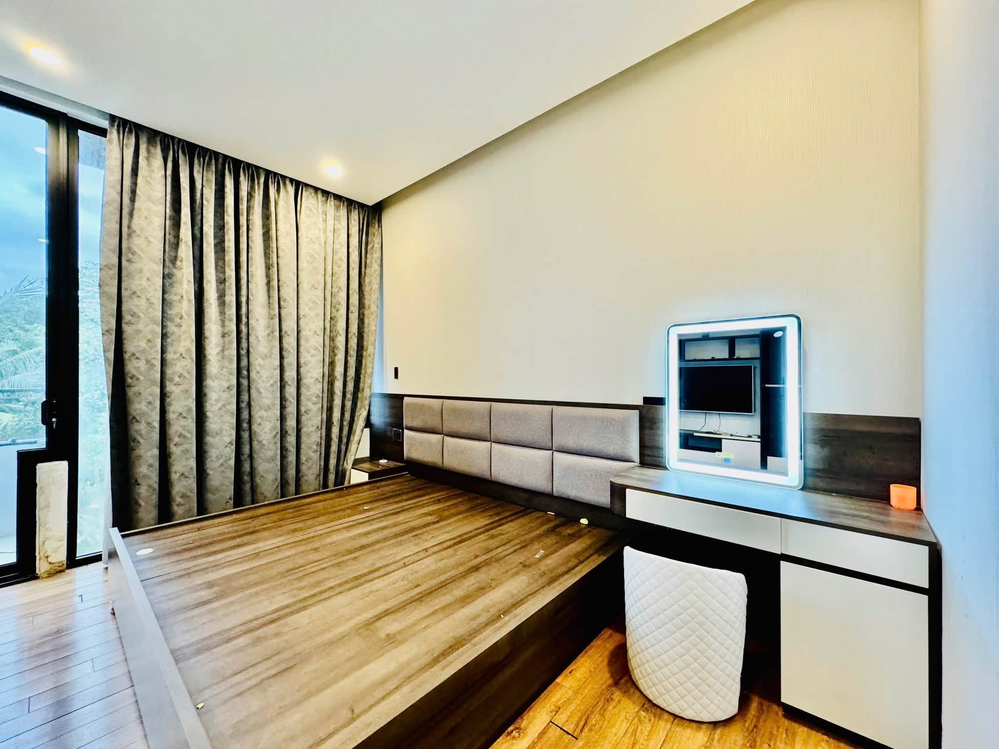 Bán nhà 3 tầng đường Giang Châu 3 - Đường 7m5, sát sông, Nam Việt Á GĐ1