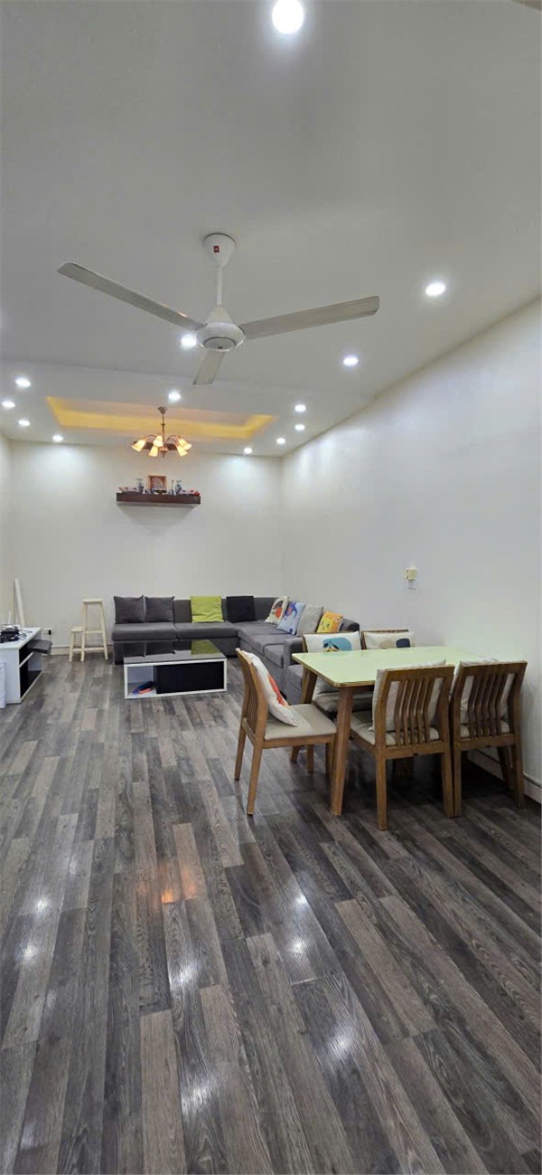 Bán gấp CH 3PN, 2VS, 109m2, tại C14 - Bộ Công An, Đại Mỗ, Hà Nội Chỉ 80 triệu / m2, view đẹp-3
