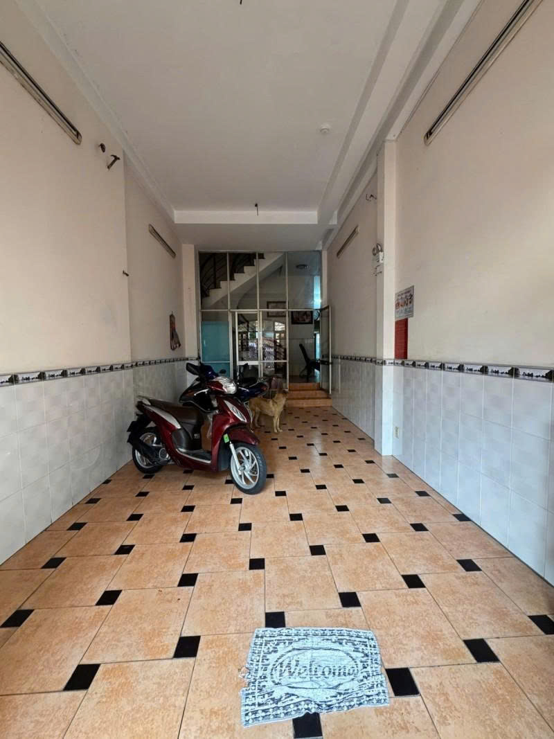 Bán nhà Hẻm Phan Xích Long - giao Phan Đăng Lưu, 9x20m, 4 Tầng - 11 PN, chỉ 23,5 Tỷ.-3