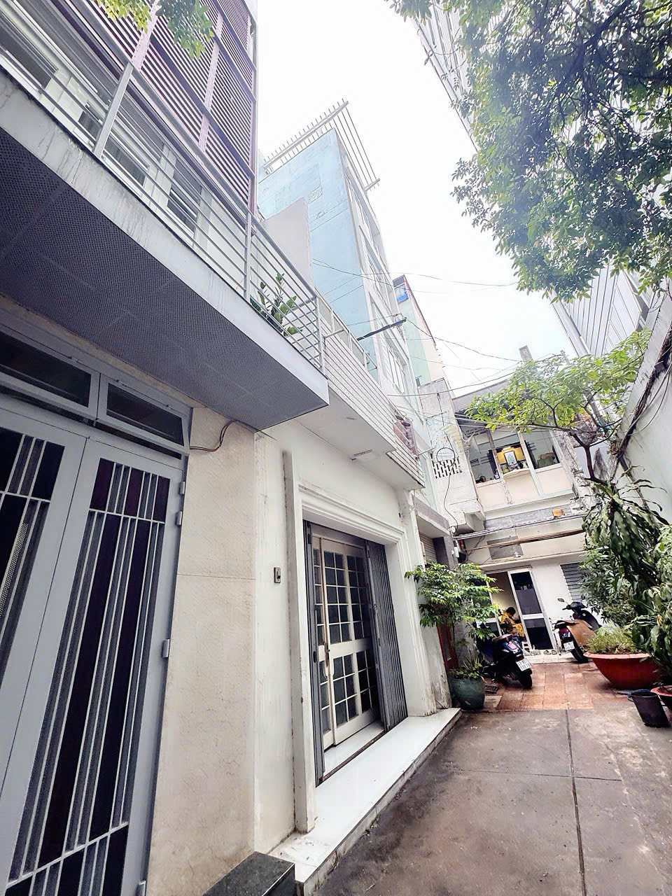 BÁN NHÀ 2 TẦNG MẶT TIỀN HẺM XE HƠI ĐẬU CỬA NGÀY ĐÊM Đ.NGUYỄN ĐÌNH CHIỂU, QUẬN 3 - DT SIÊU LỚN GIÁ TỐT 4,1M*19M - CHỦ 1 ĐỜI XƯA - 0938676685 GIANG GIANG
