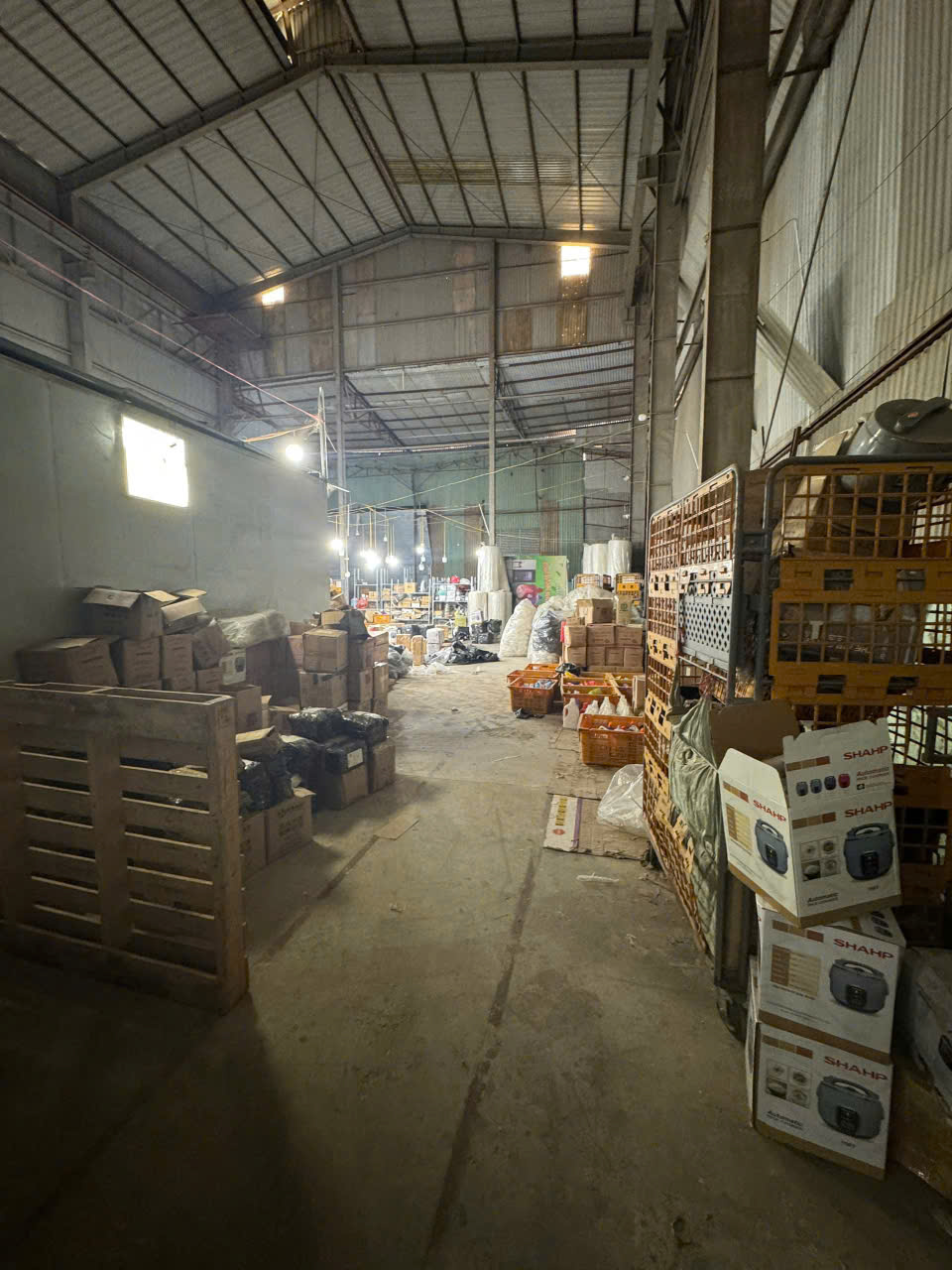 cho thuê kho ,xưởng , mặt bằng kinh doanh tại Biên Giang, Hà Đông. Diện tích 1500m2 giá 55k/m