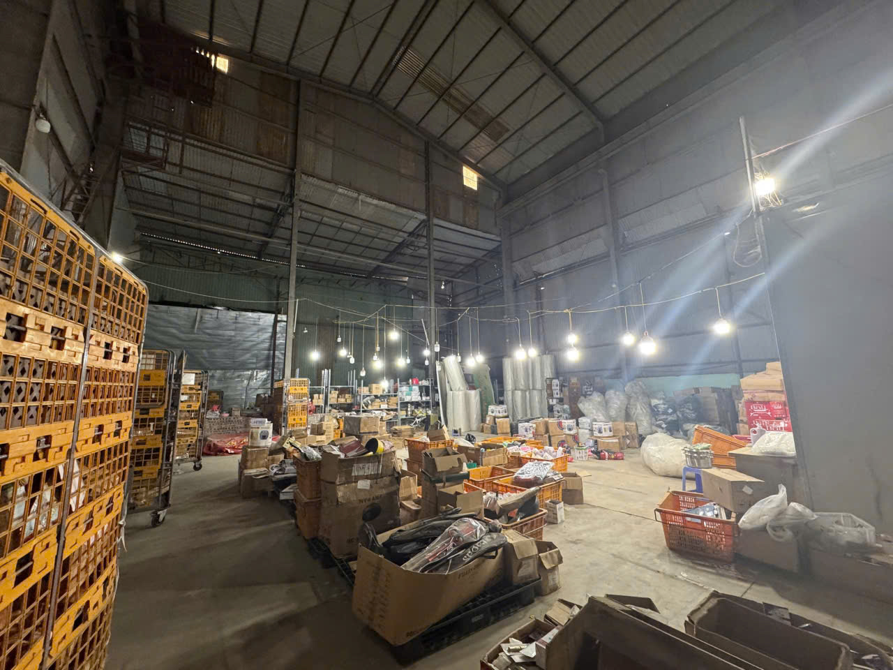 cho thuê kho ,xưởng , mặt bằng kinh doanh tại Biên Giang, Hà Đông. Diện tích 1500m2 giá 55k/m