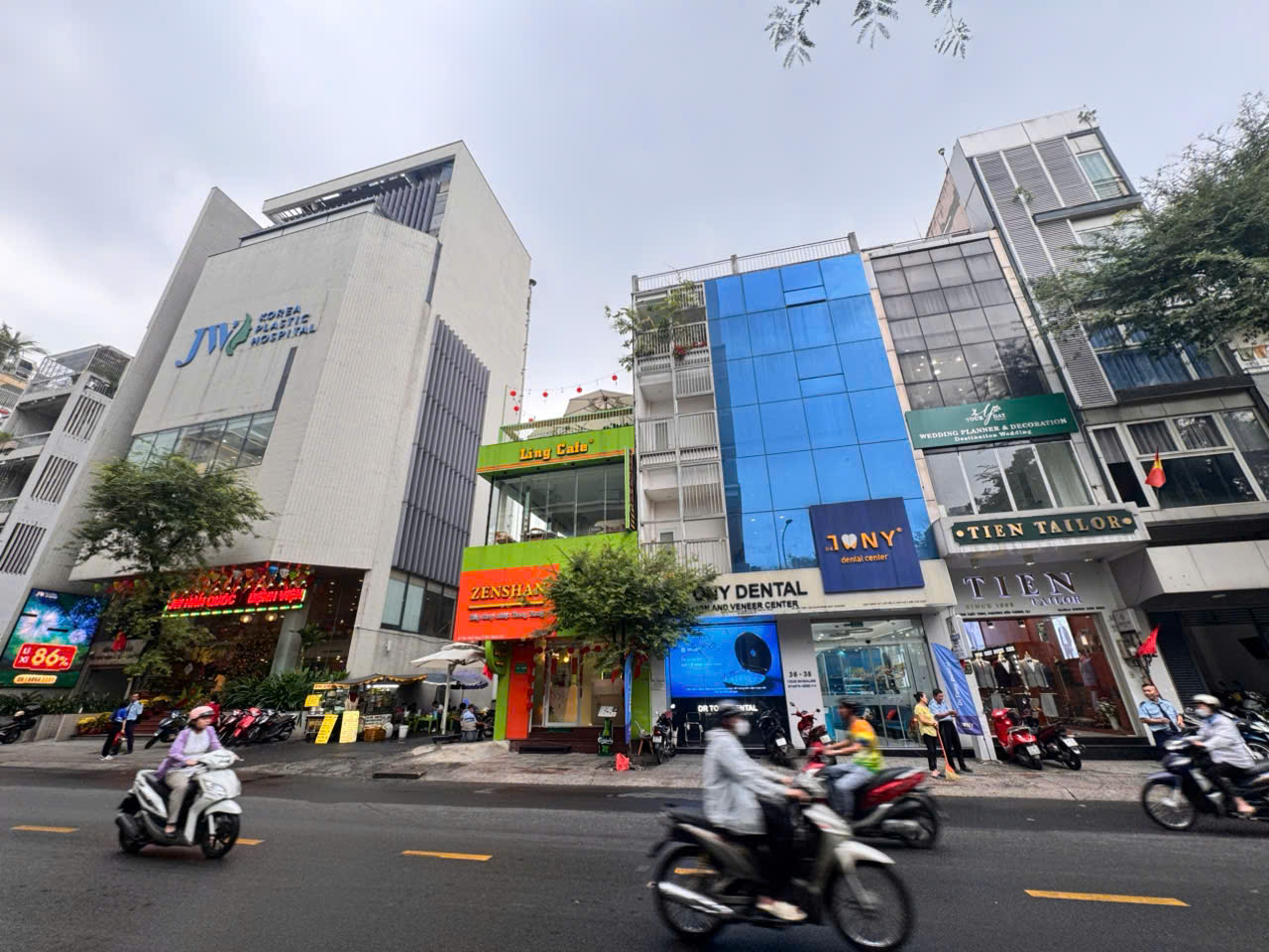 BÁN NHÀ 5 TẦNG SỐ 36 - 38 TÔN THẤT TÙNG, QUẬN 1- NGANG LỚN 8M*20M VUÔNG ĐẸP- SẴN DÒNG TIỀN ĐỀU 200TR/TH- 0938676685 GIANG GIANG CHÍNH CHỦ