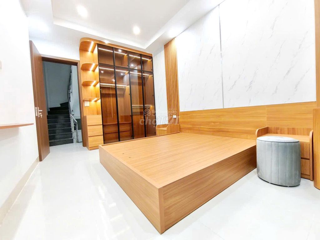 CHÍNH CHỦ BÁN NHÀ 5 TẦNG FULL NỘI THẤT 2 MẶT NGÕ TẠI LÒ ĐÚC-CẢM HỘI