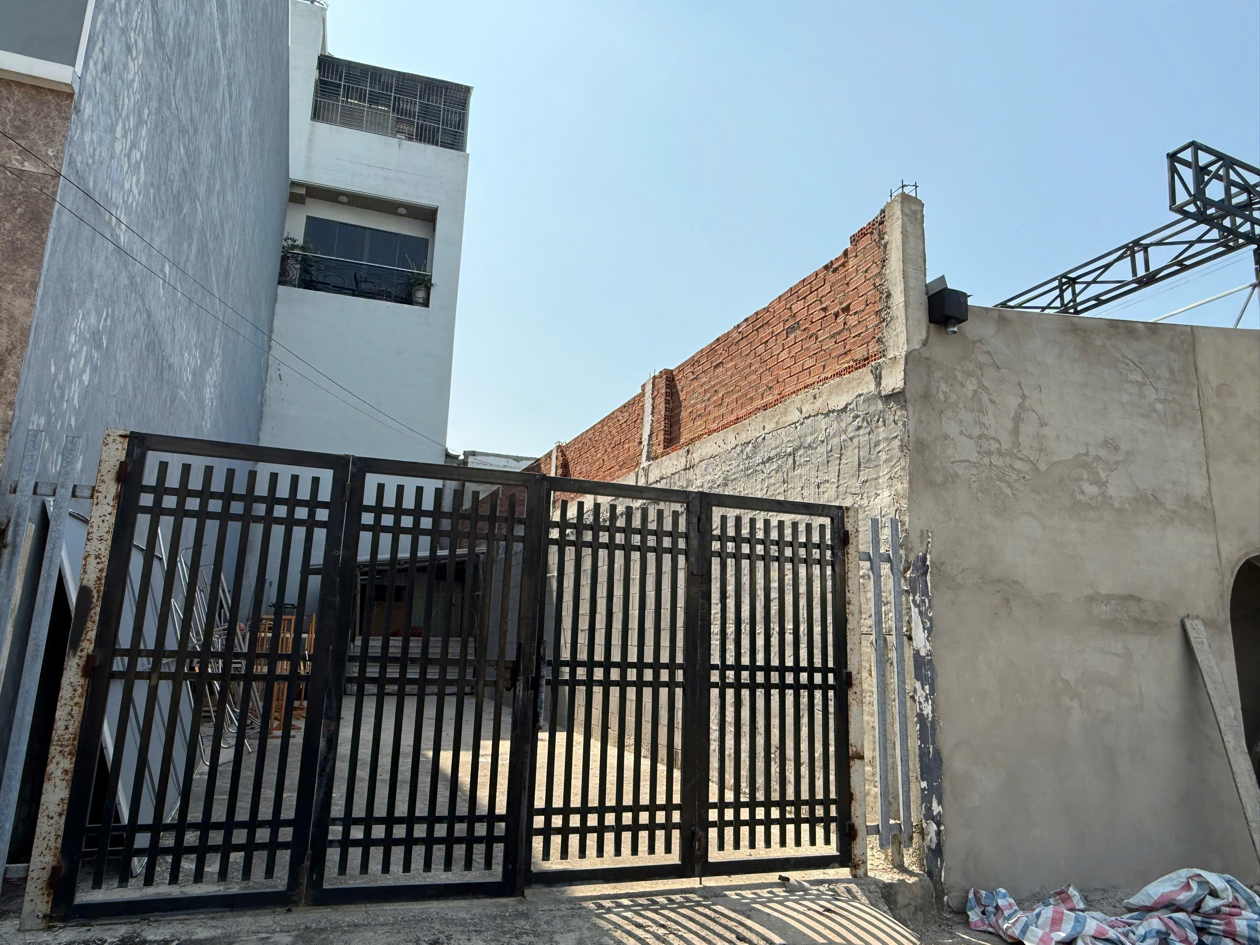  ĐẤT VỊ TRÍ SIÊU ĐẸP CHÁNH NGHĨA CENTER – "PHÚ MỸ HƯNG" CHỈ 8.8 TỶ SHR 90M2. LH:0906840840.-4