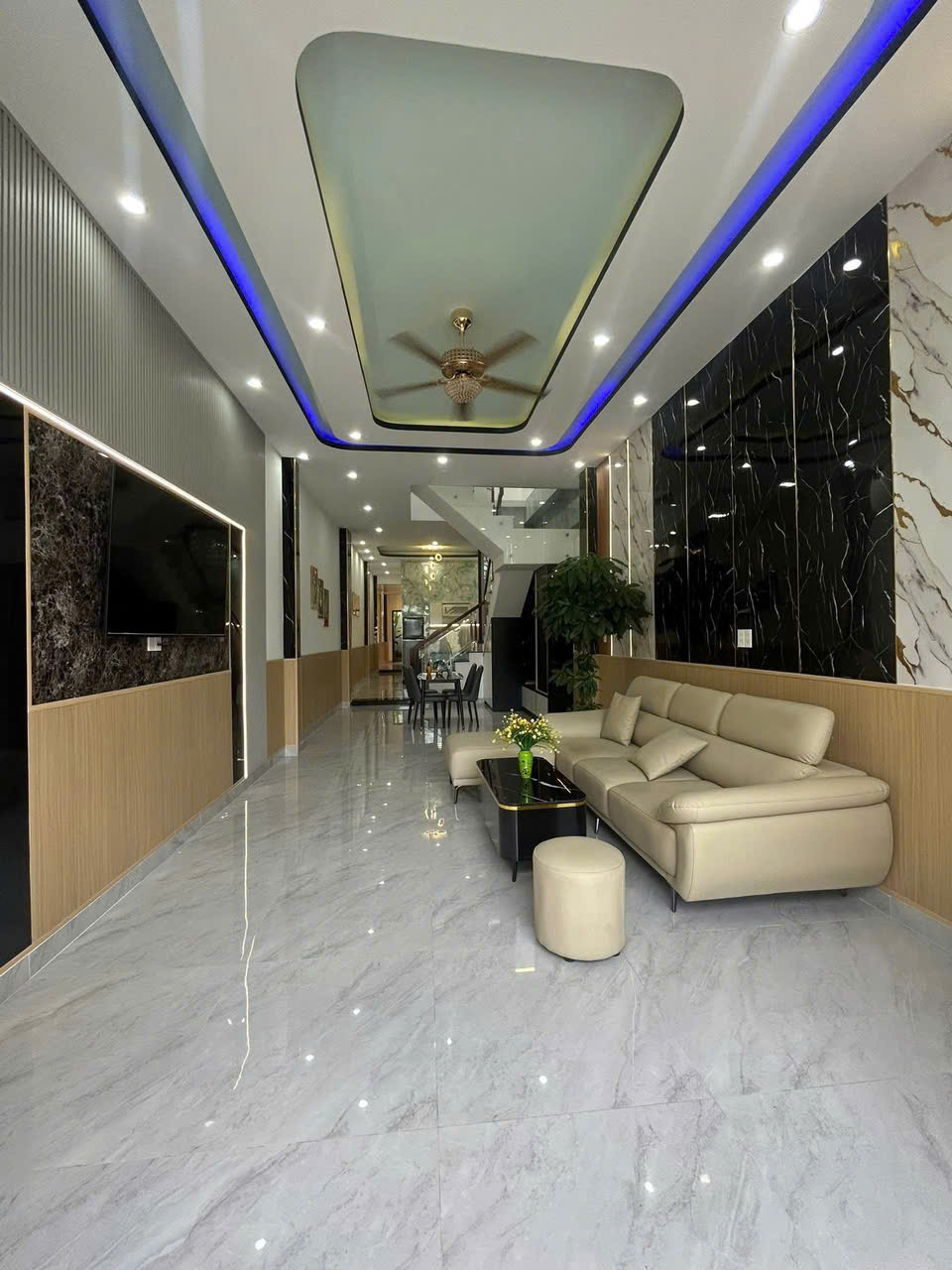Giảm ngay 300 triệu - Bán gấp nhà 2 tầng kiệt ô tô Vũ Lăng, TP. Đà Nẵng - Full nội thất, chỉ 5,3 tỷ