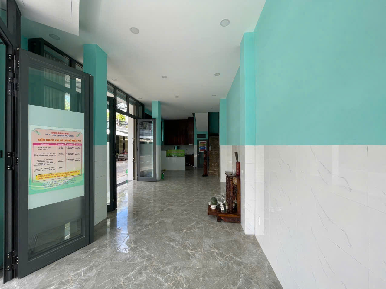 NHÀ BÁN – CĂN GÓC NGÔ ĐỨC KẾ, PHUƯỜNG NHA TRANG ,
Căn góc đẹp, ôm cua 2 mặt tiền rộng 17m, vị trí thoáng, dễ kinh doanh.

Diện tích sàn: 180m² - Giá bán: 11 tỷ (còn thương lượng) -  Liên hệ: 0905 724 084
