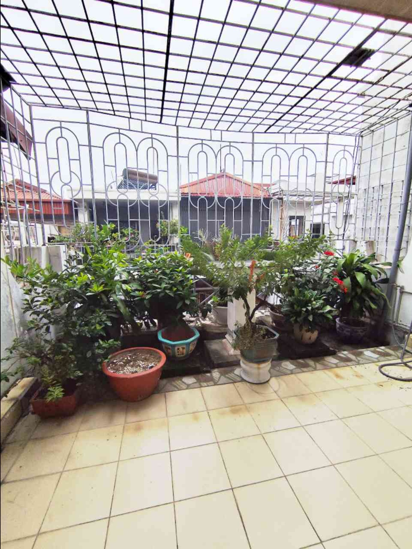Bán nhà trung tâm Tô Hiệu - Ngõ rộng, nhà có thang máy