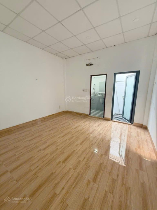 Chủ gấp bán xe hơi thông hẻm Dương Bá Trạc sát Q.5 - 4,6 x 14m - Chỉ 8,2 tỷ