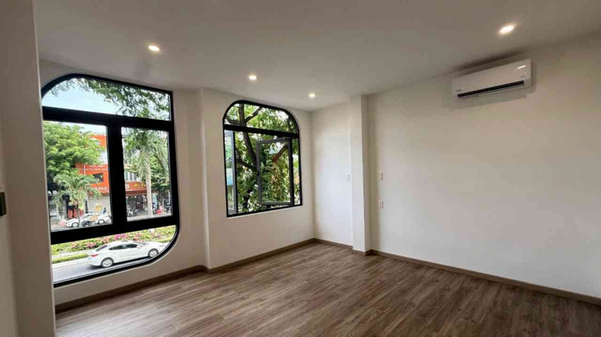 Bán Nhà Mặt Tiền Điện Biên Phủ, 3 tàng, Giá 8.49 Tỷ, Gần Ngã Tư Hà Huy Tập-1