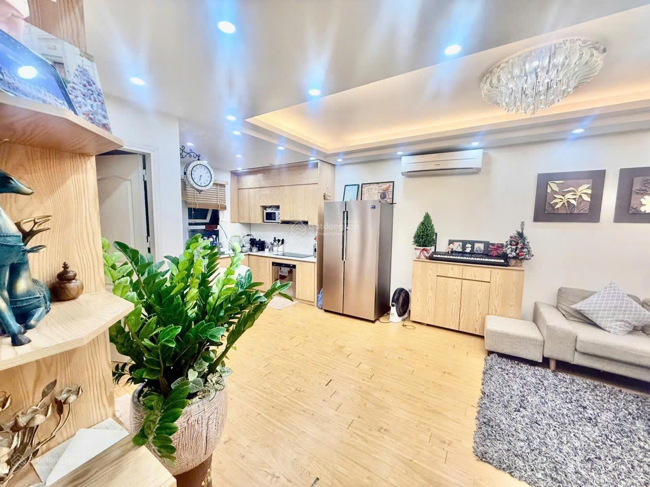 Bán căn hộ 68m² 2PN full nội thất cao cấp, ban công thoáng mát