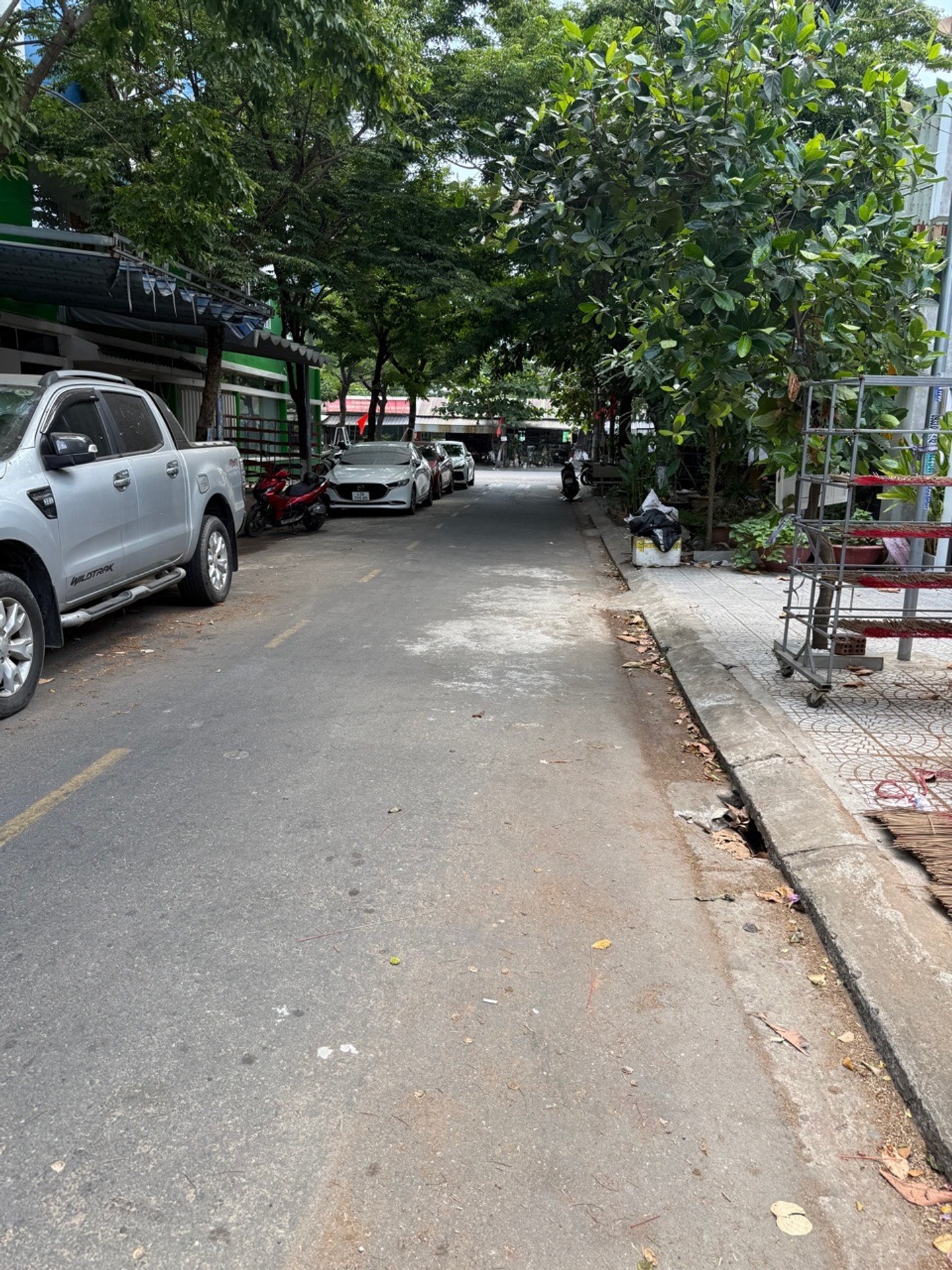 Bán Nhà Góc 2 Mặt Tiền Lê Thị Tính, 182m2, Giá 12.5 Tỷ, Đang Cho Thuê 40 Triệu/Tháng
