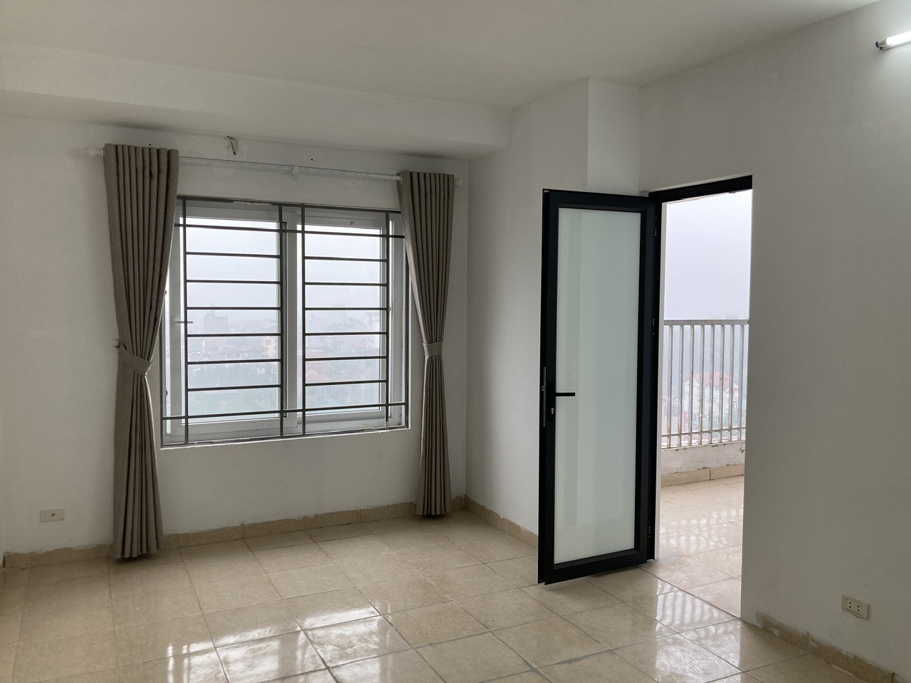 Chính chủ bán Chung cư 82m2 2PN, 2VS, Tân Việt, giá 3,2 tỷ, LH: 096810 một 11 năm