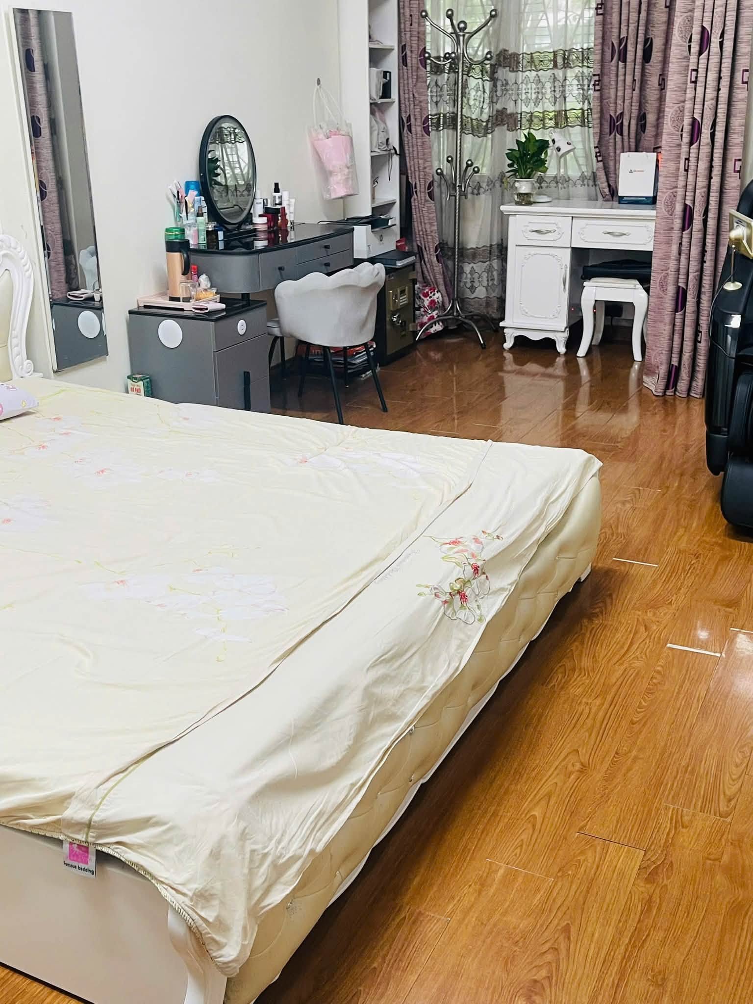 Bán nhà Hàng Điếu, 85m2, 3 tầng, mặt tiền 3.3m, 23.5 tỷ, kinh doanh homestay đỉnh