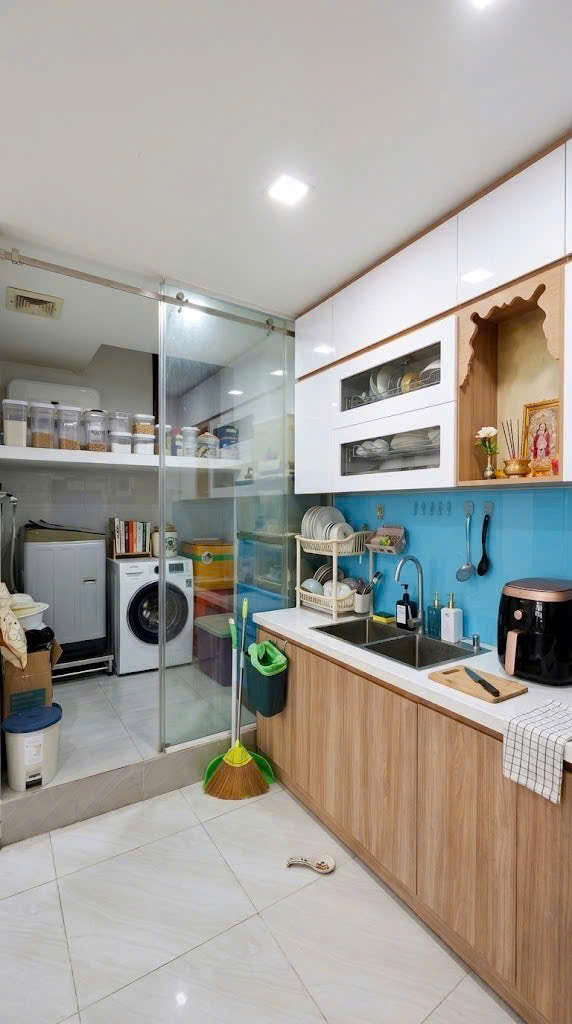 Bán Chung cư Nguyễn Tri Phương, QUẬN 5, DT 8x8 (63 m2), giá 4.5 tỷ