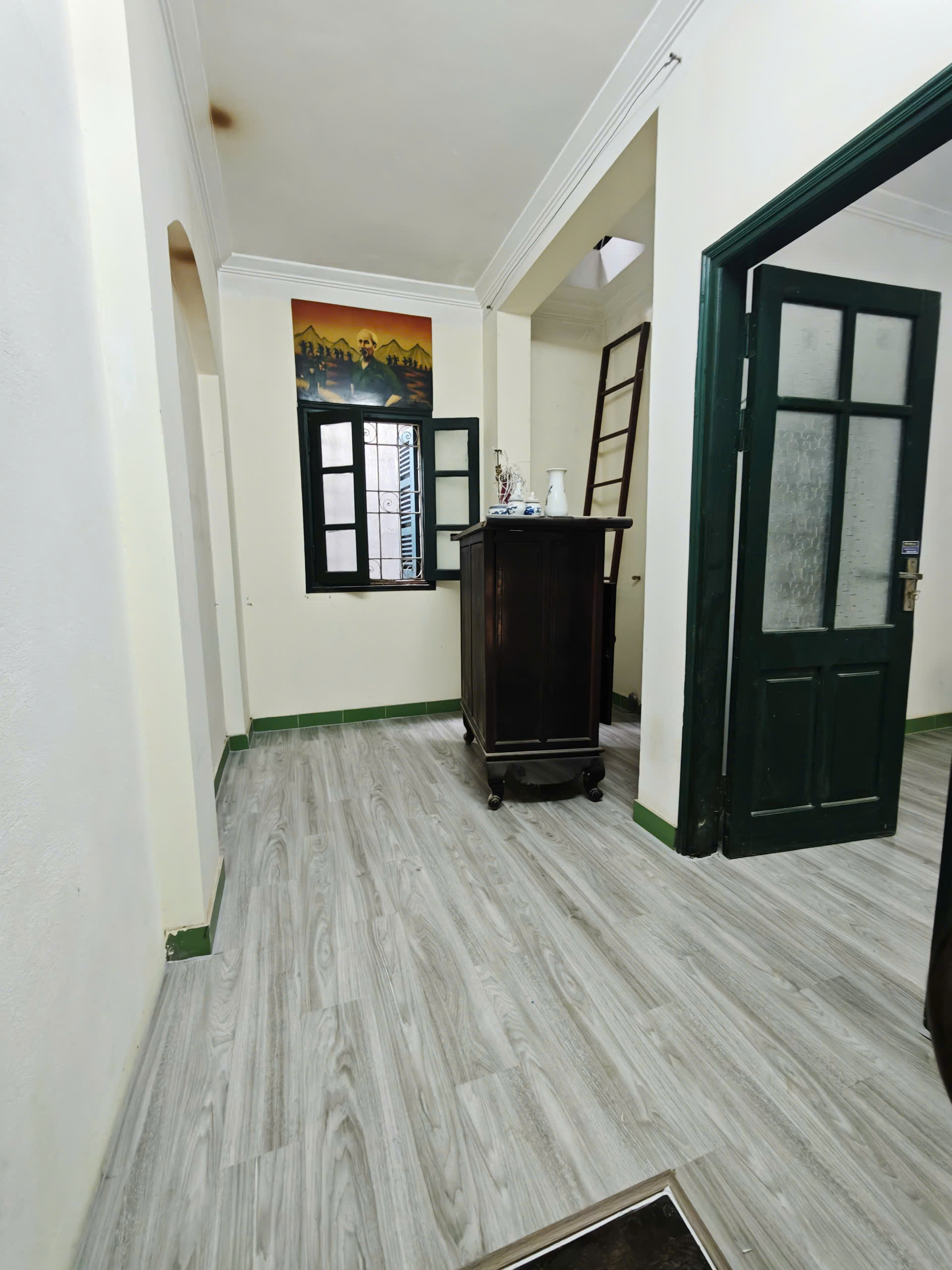 GIÁ TỐT - CHÍNH CHỦ CHO THUÊ NHÀ MỚI SỬA ĐẸP – PHỐ KHÂM THIÊN, ĐỐNG ĐA, HÀ NỘI – CHỈ VIỆC XÁCH VALI VÀO Ở