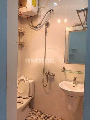 CẦN BÁN HOẶC CHO THUÊ NHÀ VỊ TRÍ TRUNG TÂM SỐ 13 CỬA NAM - QUẬN HOÀN KIẾM 