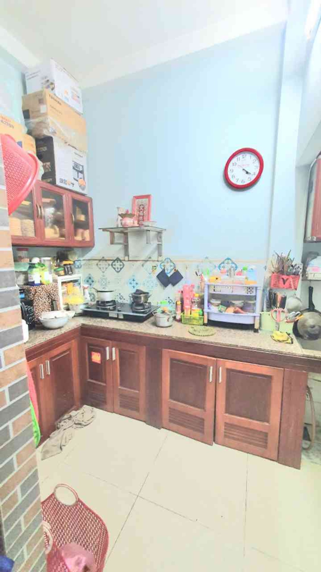 Ngang 5.10m vuông dài 12.5m . Cômg nhận đủ 62m2.
