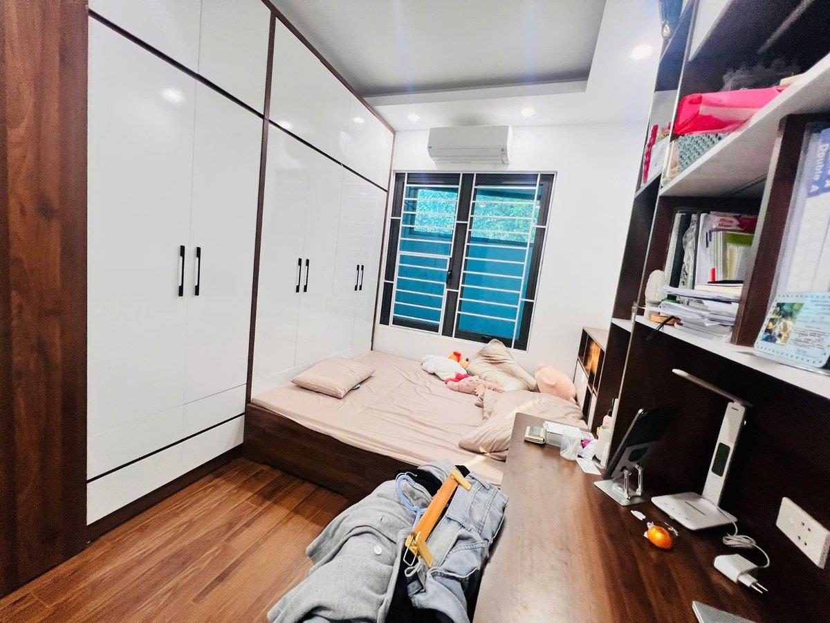 Còn căn duy nhất Xuân La -Ô Tô tránh – kinh doanh –thang máy 52 m 14.7  tỷ