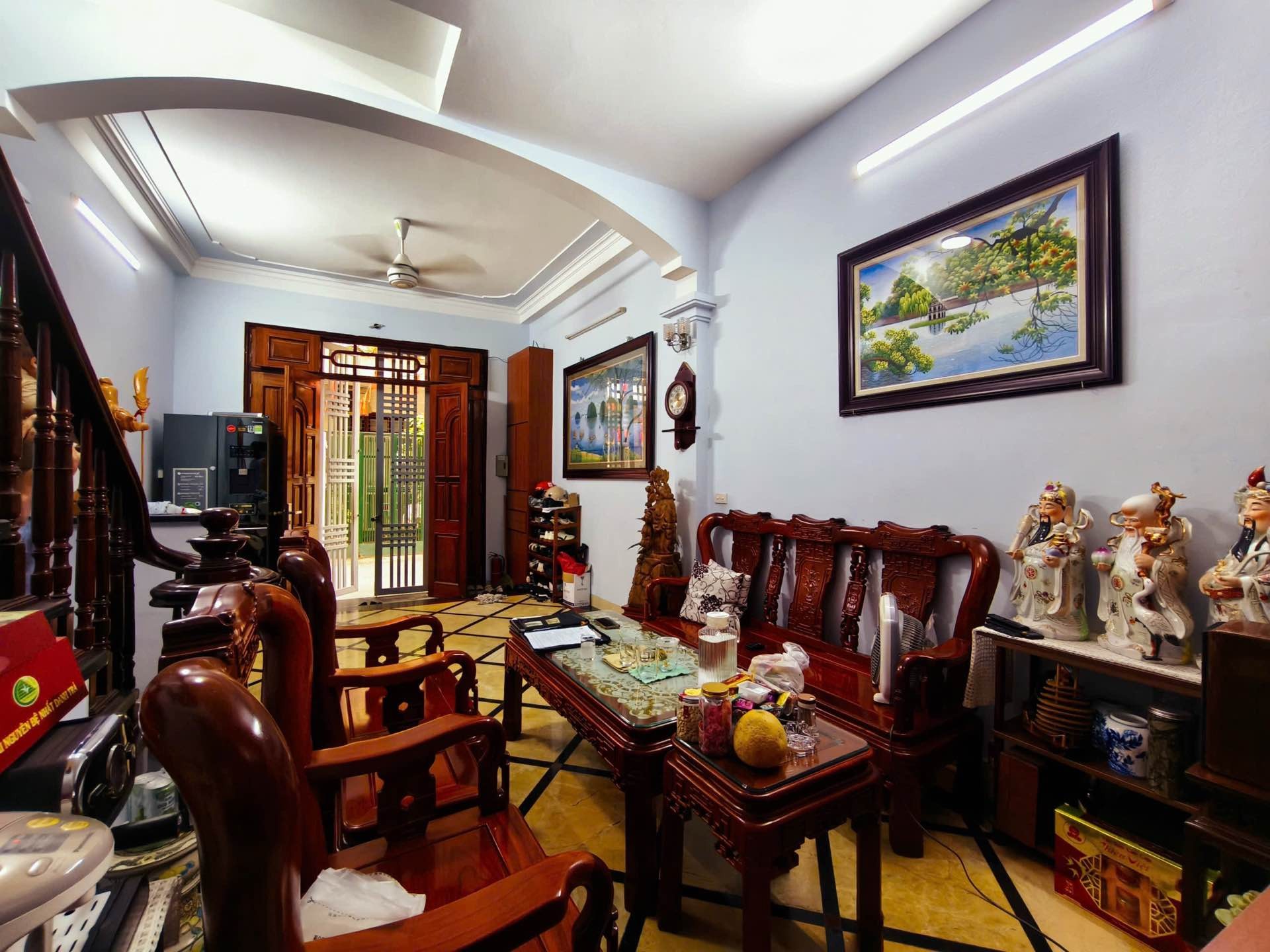 Bán nhà Bồ Đề 9 tỷ ô tô  chỗ đỗ cửa,ngõ thông thoáng-3
