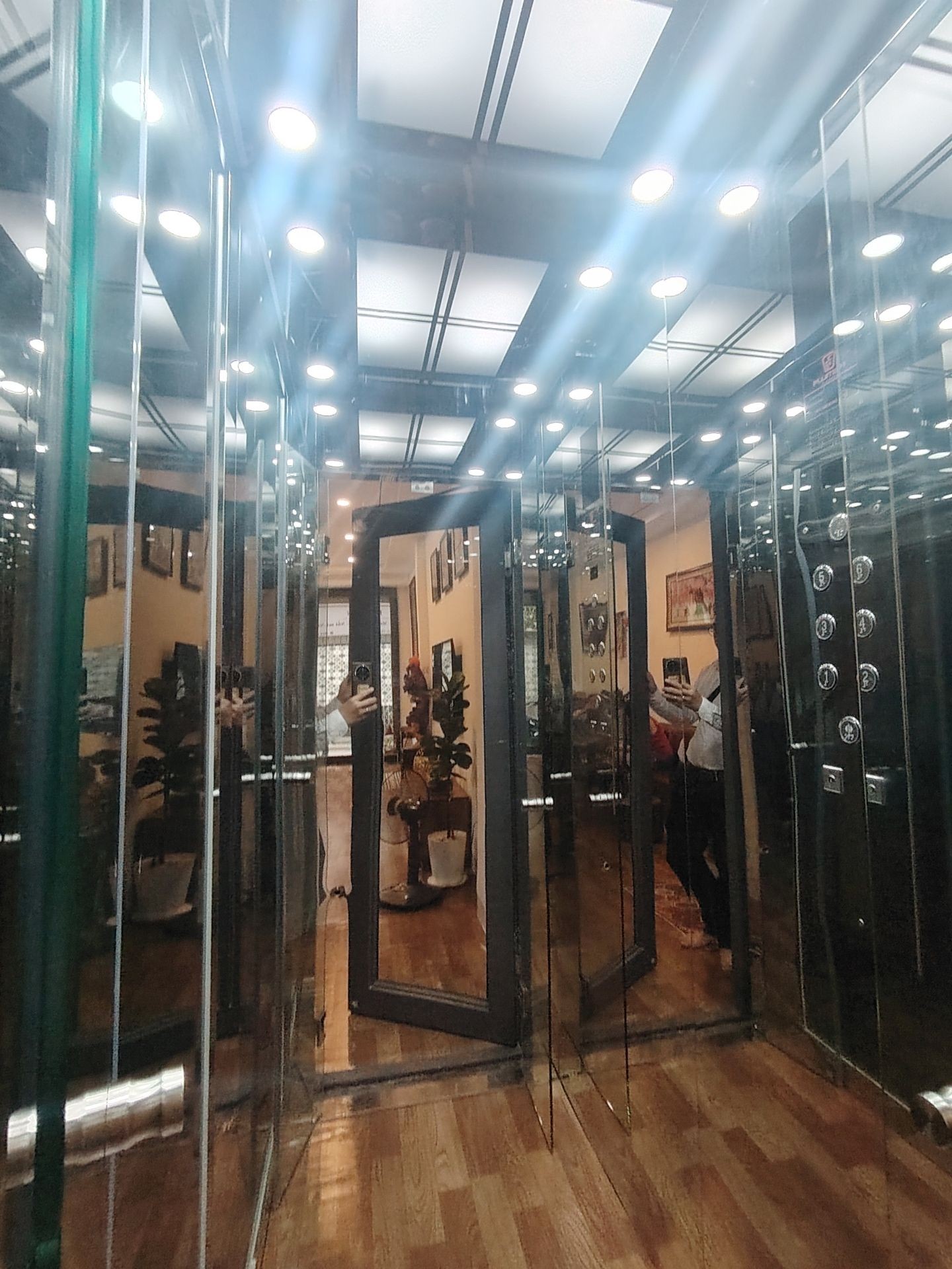 Mặt ngõ 96 Thượng Thanh 9.9 tỷ 35m 6 tầng thang máy,kinh doanh Long Biên