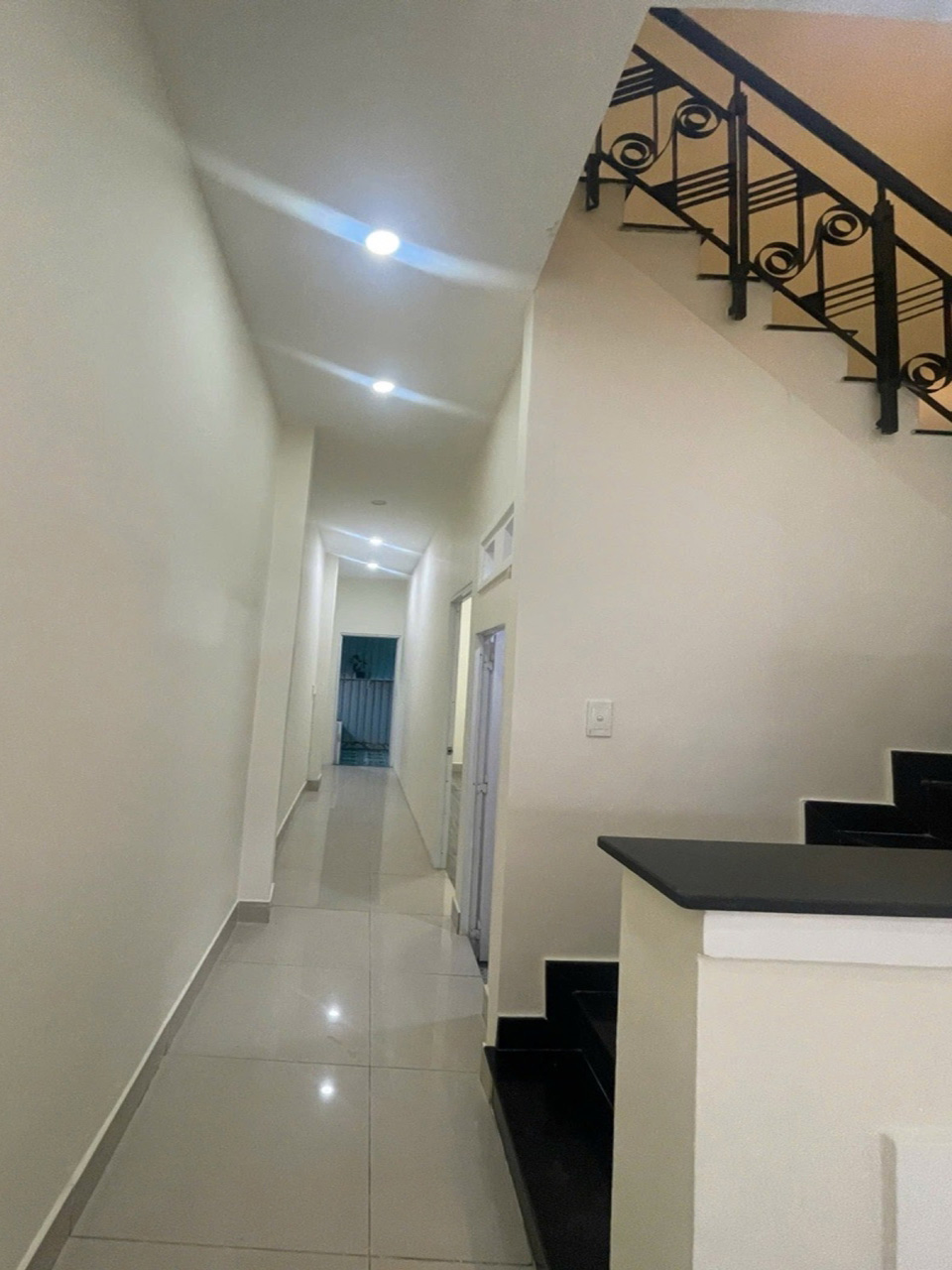 T2787* Nhà N.Hậu cạnh City Garden hẻm thông 7.x tỷ