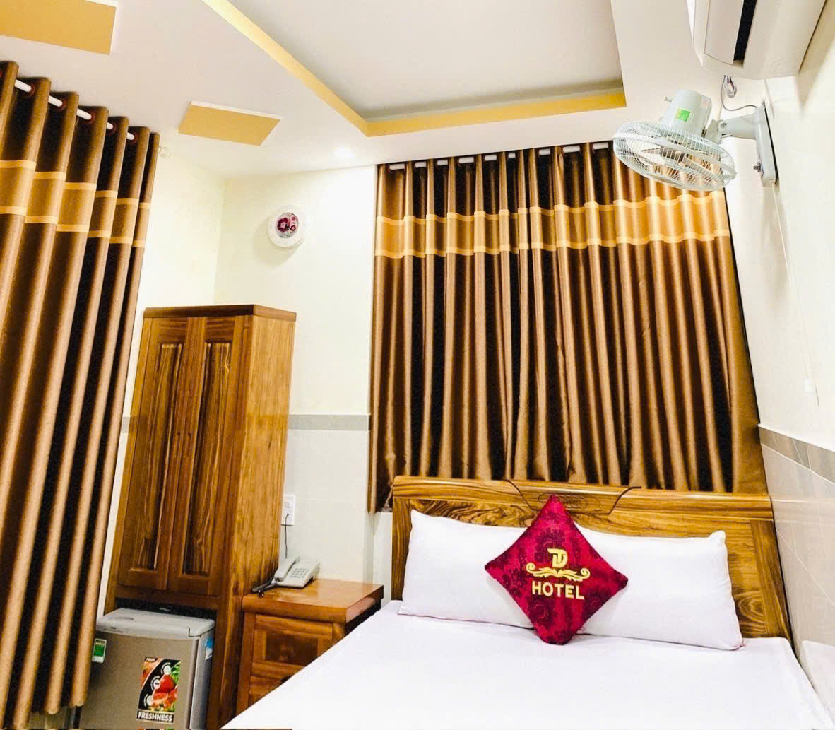 Bán nhà Hẻm Ô tô Nguyễn Minh Hoàng, QUẬN TÂN BÌNH