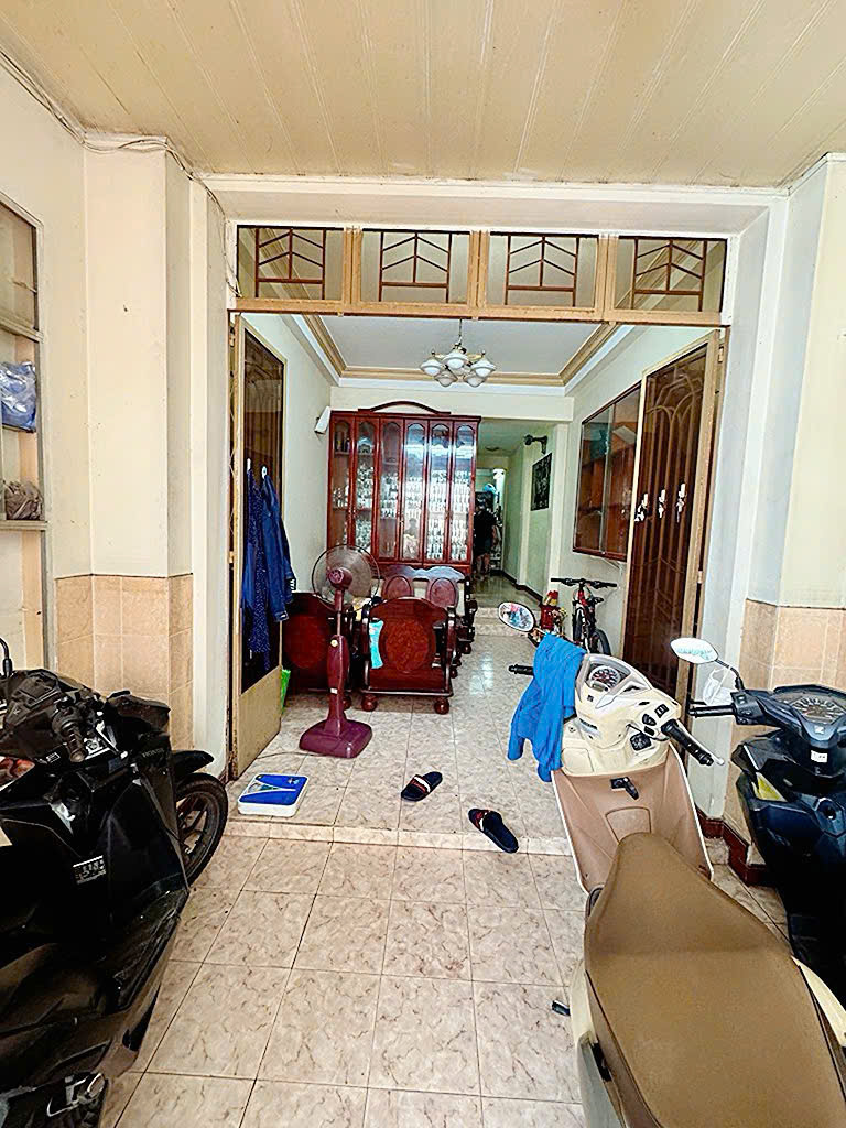 CHỦ 1 ĐỜI XƯA CẦN BÁN NHÀ 4 TẦNG HXH Đ.LÊ THÁNH TÔN, QUẬN 1- DT 64M2- VIEW TRỰC DIỆN CHỢ BẾN THÀNH SIÊU ĐẸP- 0938676685 GIANG GIANG-3