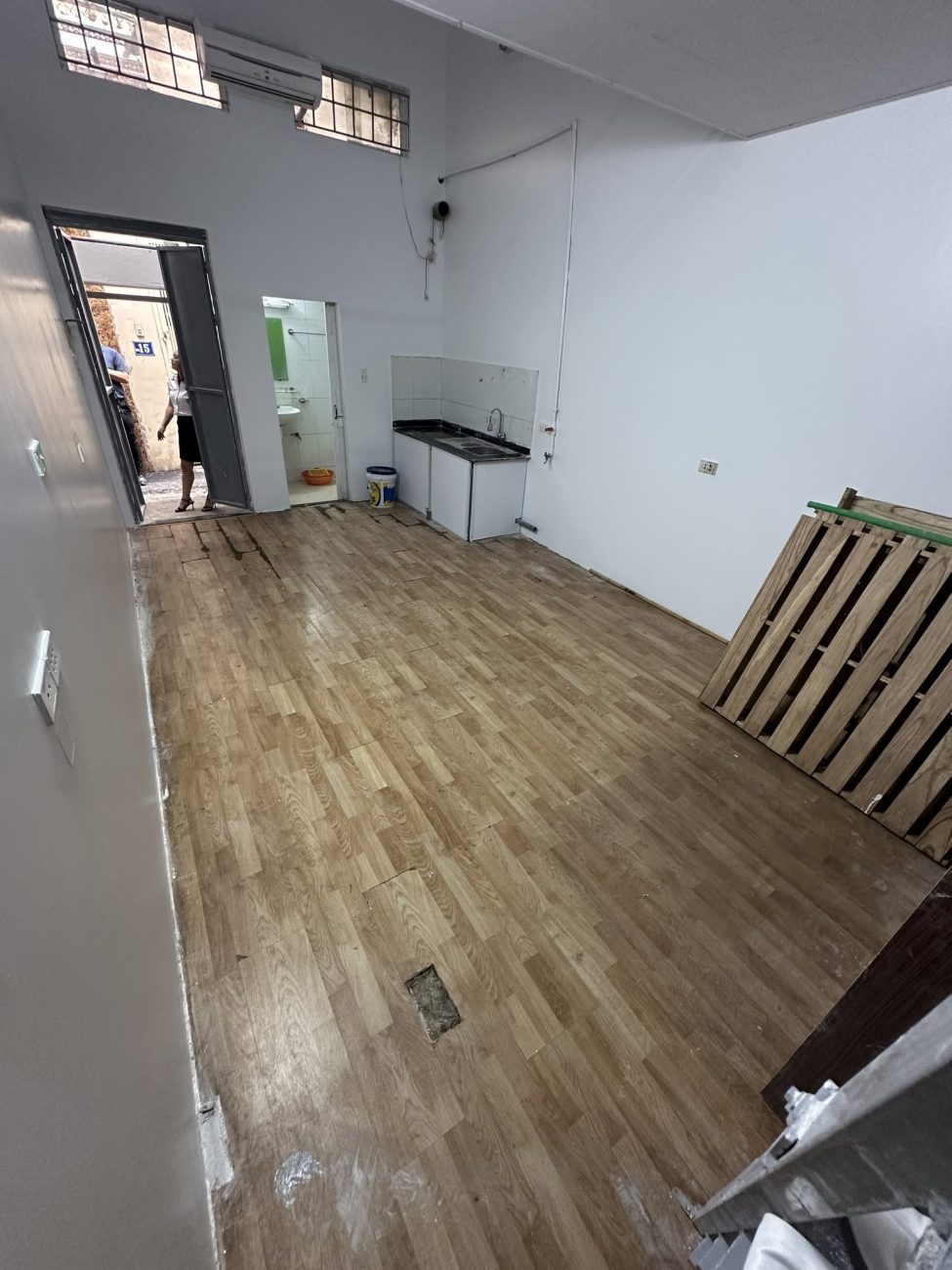 Chính chủ cho thuê nhà mới sơn sửa có gác xép đẹp