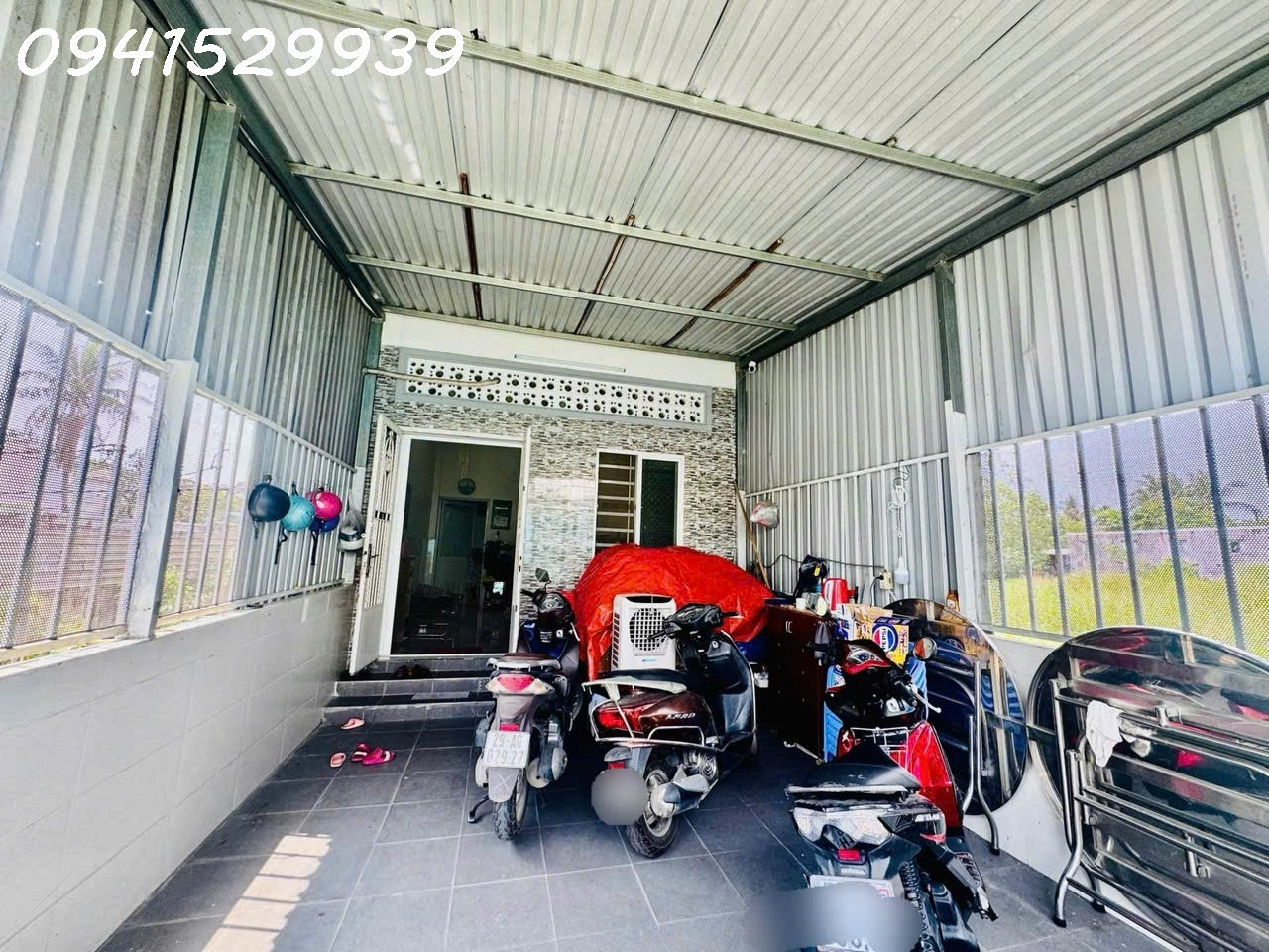BÁN NHÀ CÂP 4 KÈM ĐẤT 268M2 NGANG 8,7 HẺM Ô TÔ GÂN TL43 CHỈ 10TY800-3
