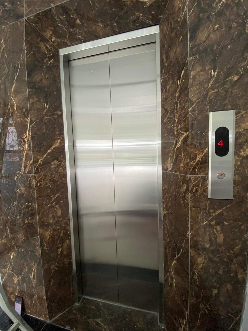 Cho thuê nhà, 155m2- 8T, Nguyễn Trường Tộ, Hàng Than, Trấn Vũ -62 tr-3