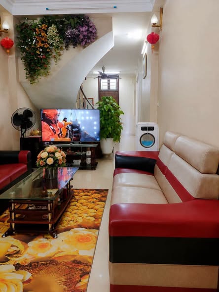 Cần bán gấp, giảm sâu, ô tô đỗ cửa, Xuân Canh 62m2, 5T, 5.99 tỷ, Đông Anh.