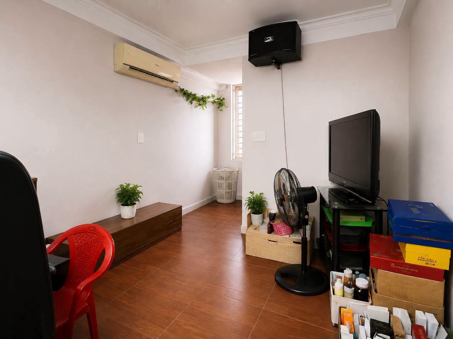 Cần bán gấp, giảm sâu, ô tô đỗ cửa, Xuân Canh 62m2, 5T, 5.99 tỷ, Đông Anh.