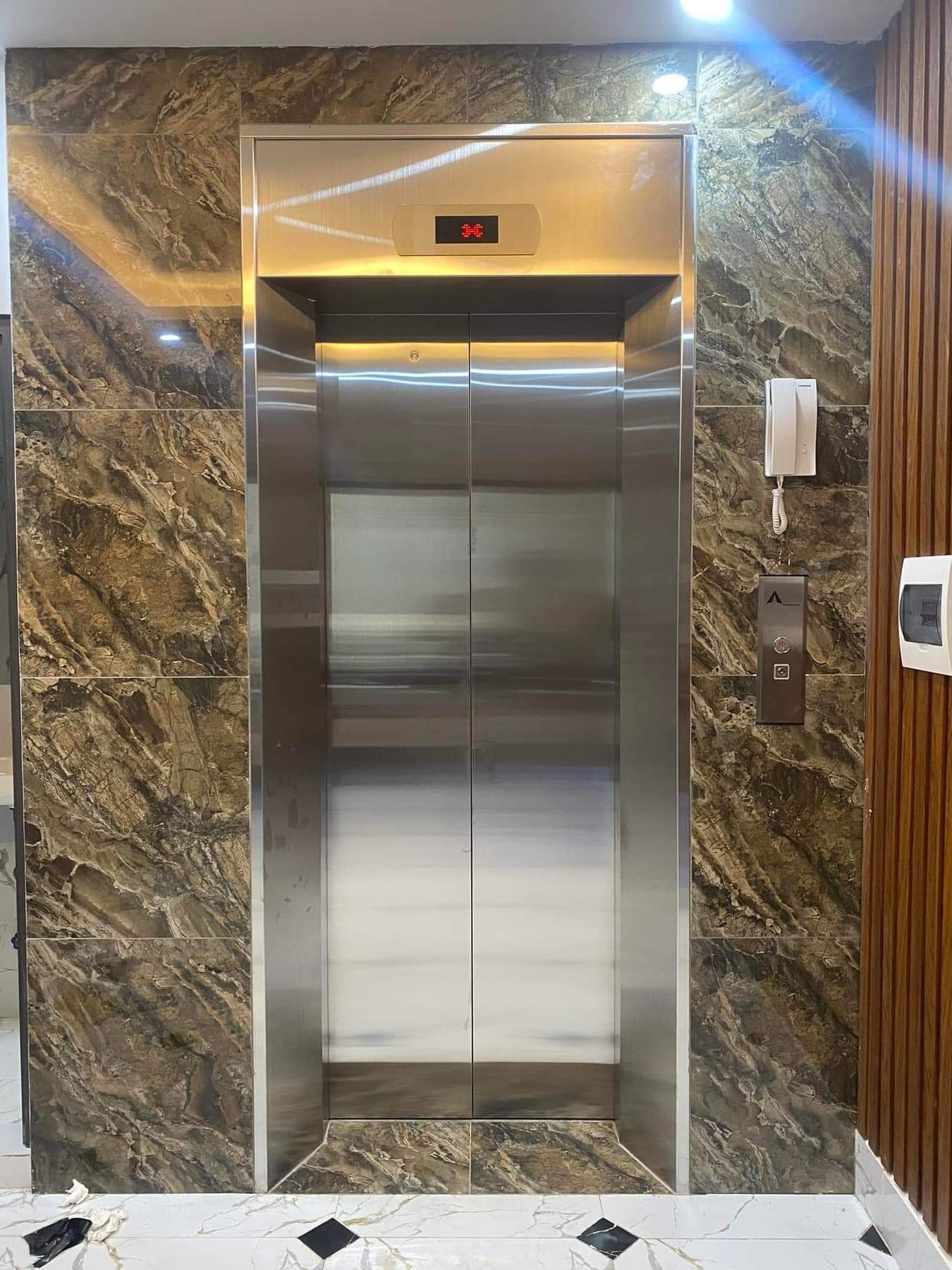 Cho thuê nhà, 86m2- 5.5T, Nguyễn Trường Tộ, Hàng Than, Trấn Vũ -30 tr-3