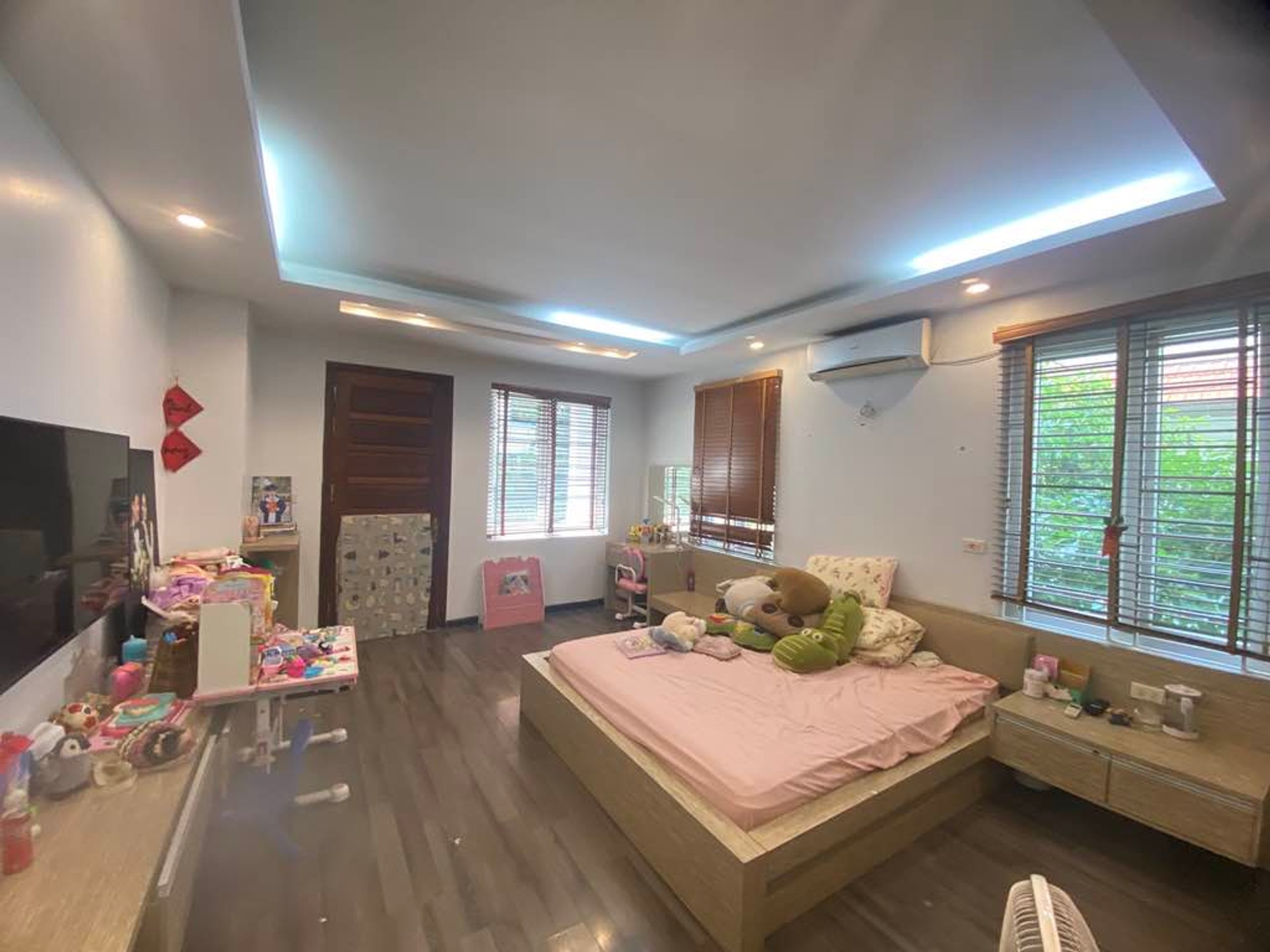 BÁN BIỆT THỰ VIỆT HƯNG 200M2- 4 Tầng- AN SINH ĐỈNH CAO- NHỈNH 50 Tỷ