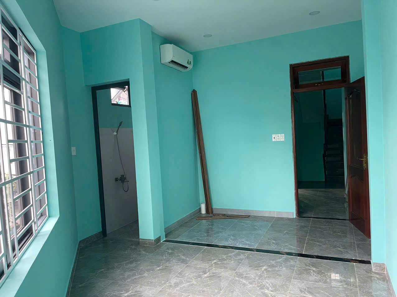 NHÀ BÁN – CĂN GÓC NGÔ ĐỨC KẾ, PHUƯỜNG NHA TRANG ,
Căn góc đẹp, ôm cua 2 mặt tiền rộng 17m, vị trí thoáng, dễ kinh doanh.

Diện tích sàn: 180m² - Giá bán: 11 tỷ (còn thương lượng) -  Liên hệ: 0995588665 Phạm Hải