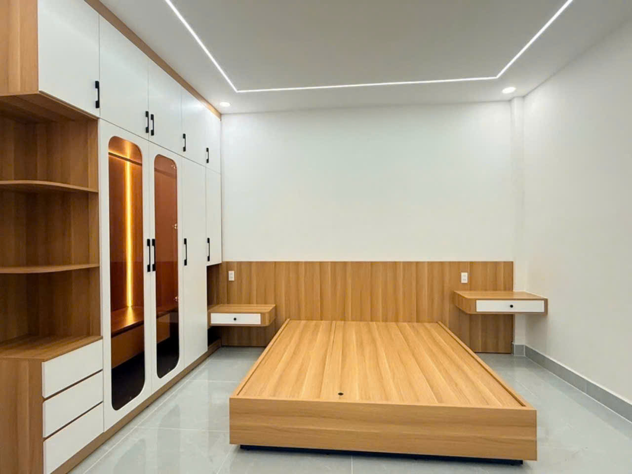 SIÊU PHẨM HẺM XE Ô TÔ NẰM NGAY HƯƠNG LỘ 2, CÓ PHÒNG TRỆT, GIÁ NHỈNH 6,x TỶ. LH:0922146536
