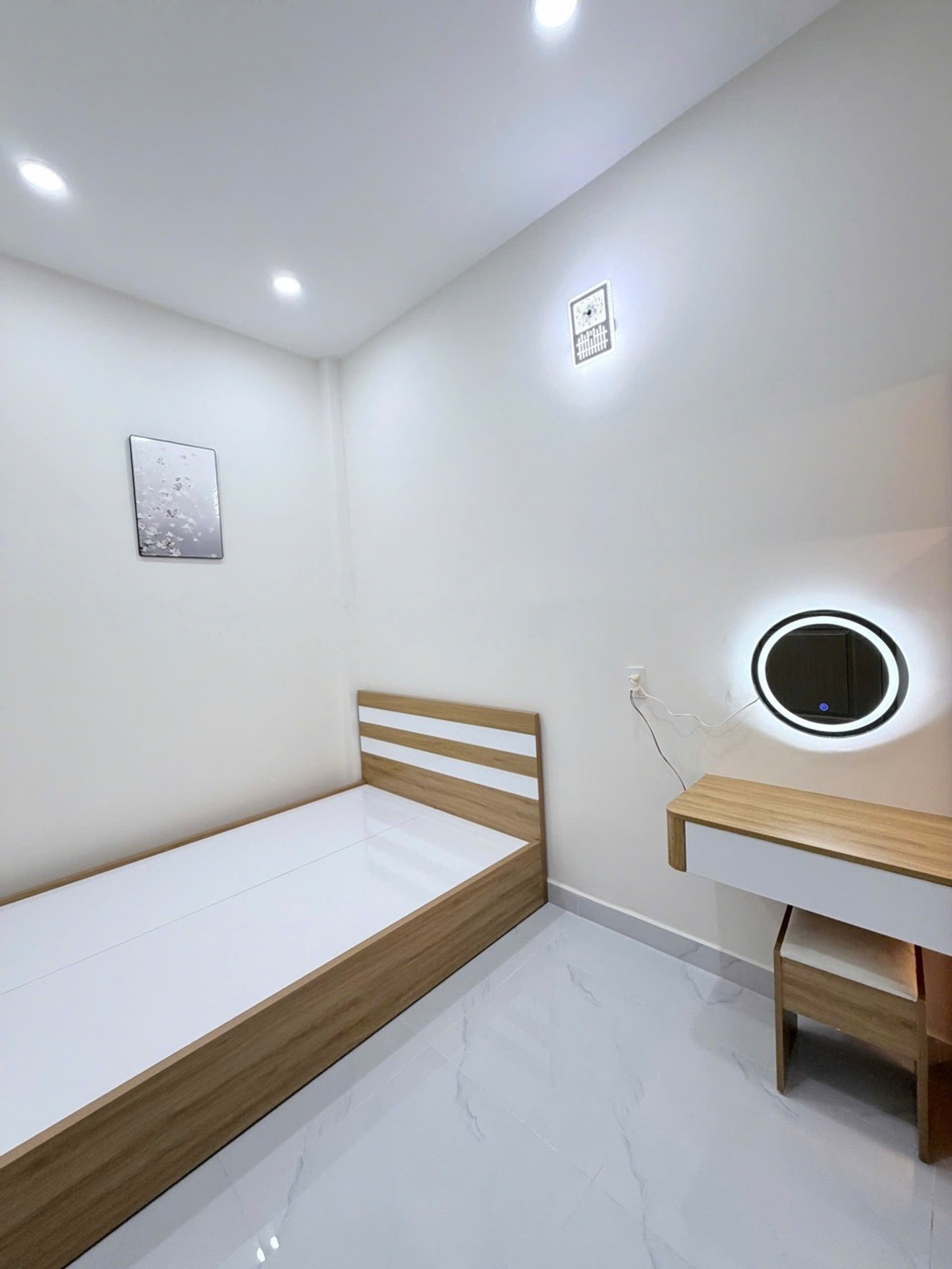 NHÀ2 TẦNG TÂN HƯƠNG TÂN PHÚ MÀ CHỈ NHỈNH 4TỶ NHÀ MỚI ĐẸP Ở NGA